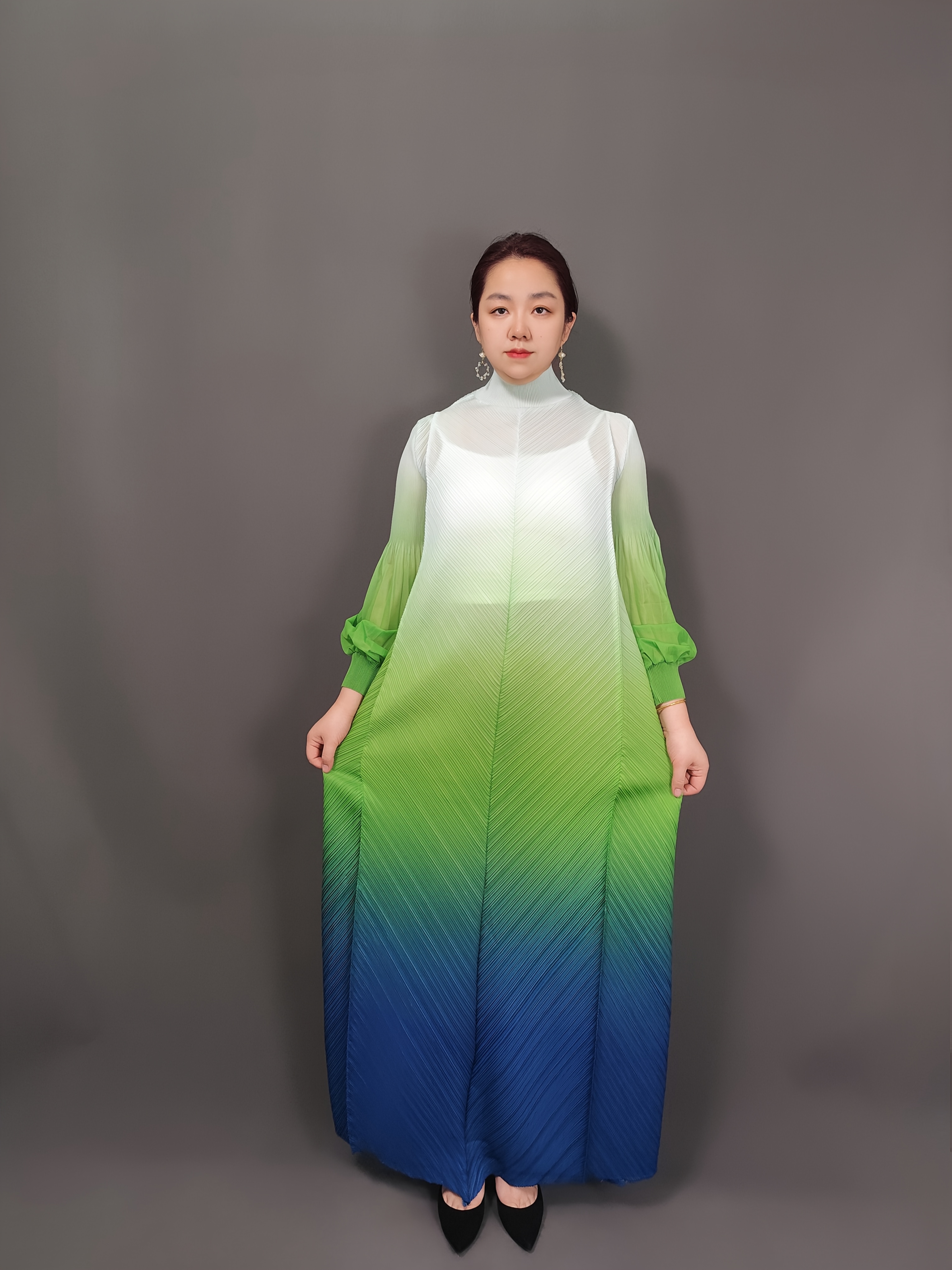 chinese dress ladies Red Pleated Halter Neck Color Block Maxi Dress *FINAL SALE* – SSYS