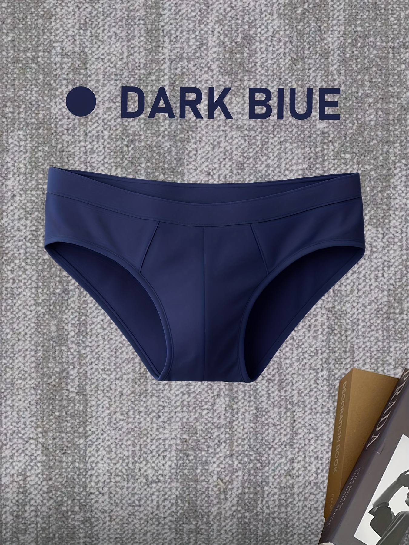 Ispaniyalik ayolning retro erotik fotosuratlari