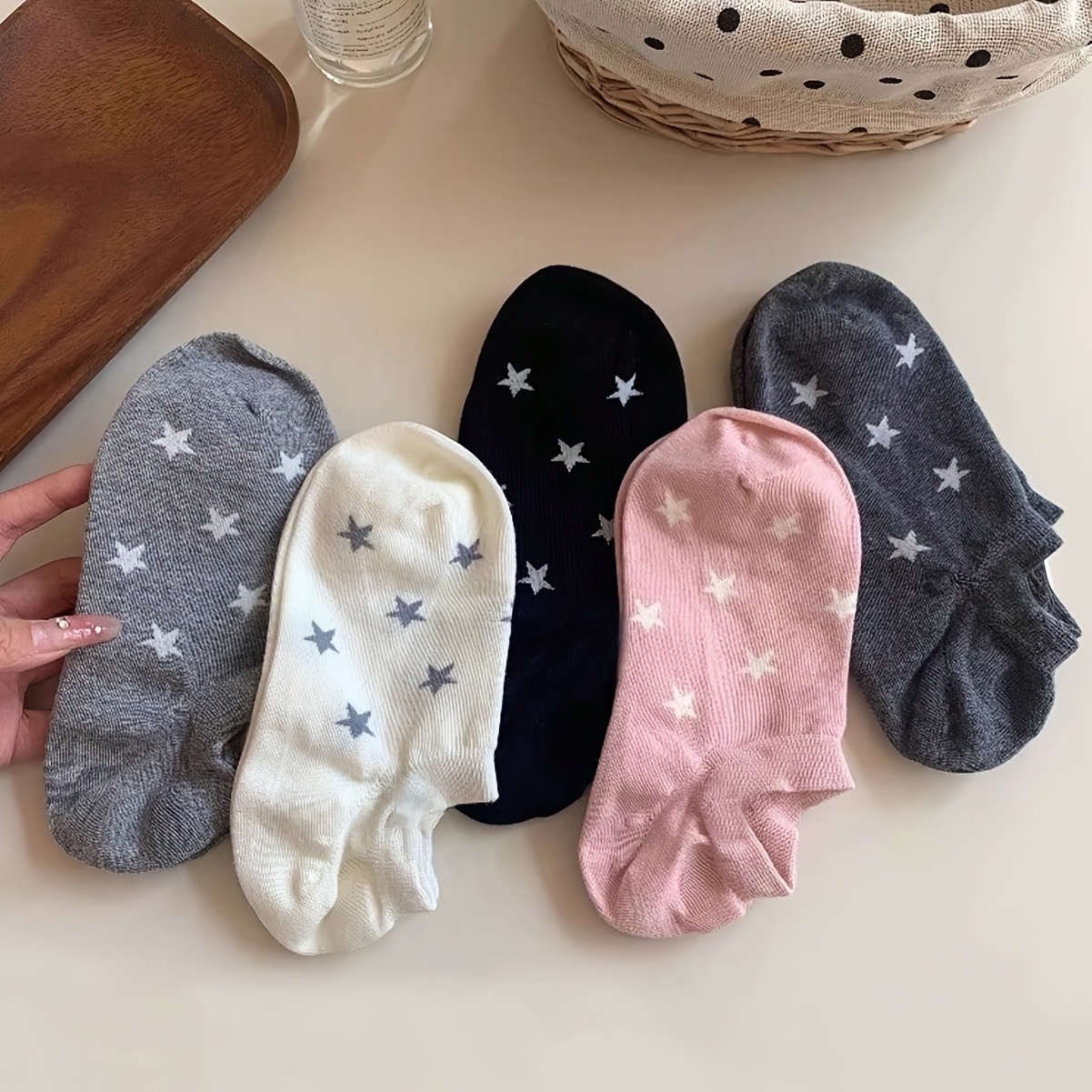 TEMU 5 Pairs Of Summer Casual Socks Women's Boat Socks Do Not Fall Off The Heel Star Women's Short Socks Sweat-absorbent Breathable Fashion Trendy