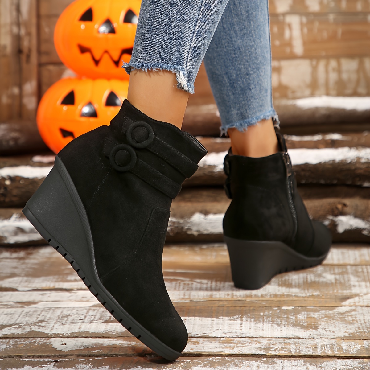 Stivaletti Foderati in Pile da Donna Tacco a Zeppa Punta Appuntita,  Chiusura con Zip Posteriore, Cinturini con Fibbia, Stivaletti Invernali Co - Main Image