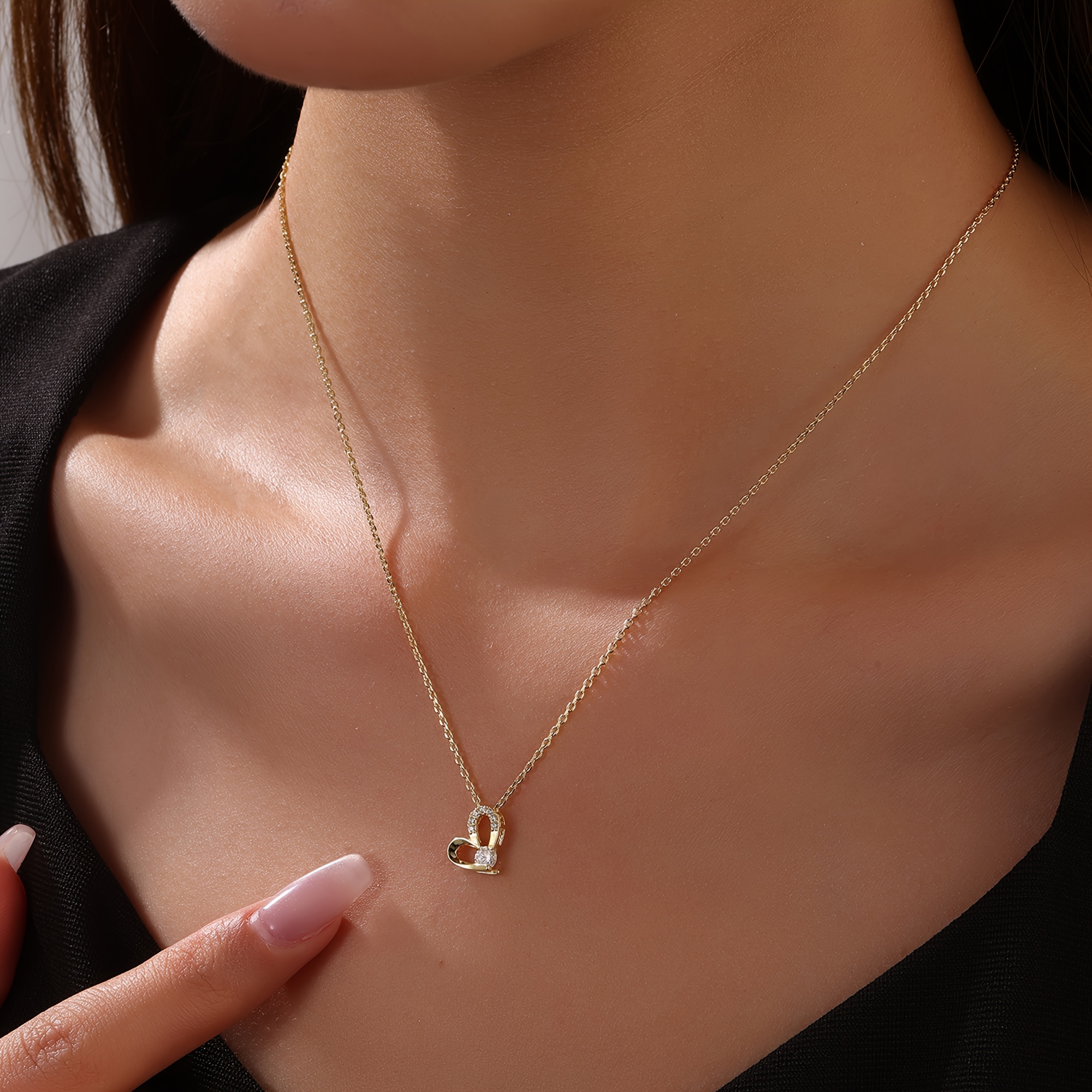 Sweet Heart-Shaped Pendant Necklace with Faux Diamonds