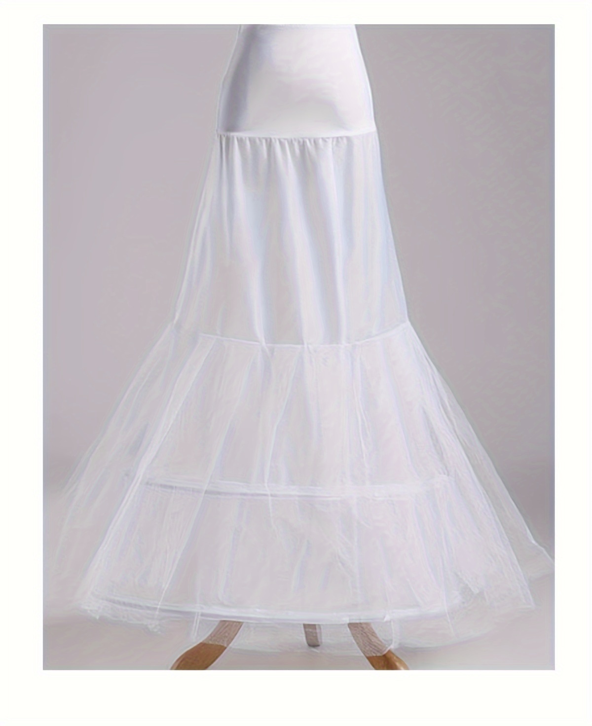 свадебное платье-костюм с кринолином и подъюбником с двумя стальными кольцами и сетчатым хвостом из полиэфирных волокон, детали 1