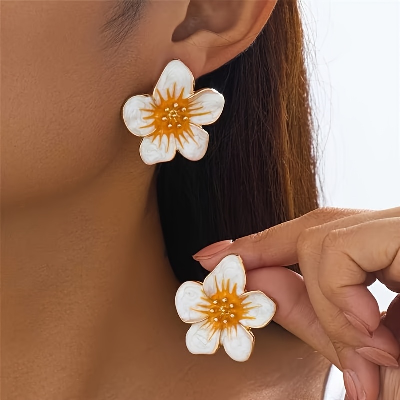 Women's Vintage Floral Stud Earrings, Sweet Style
