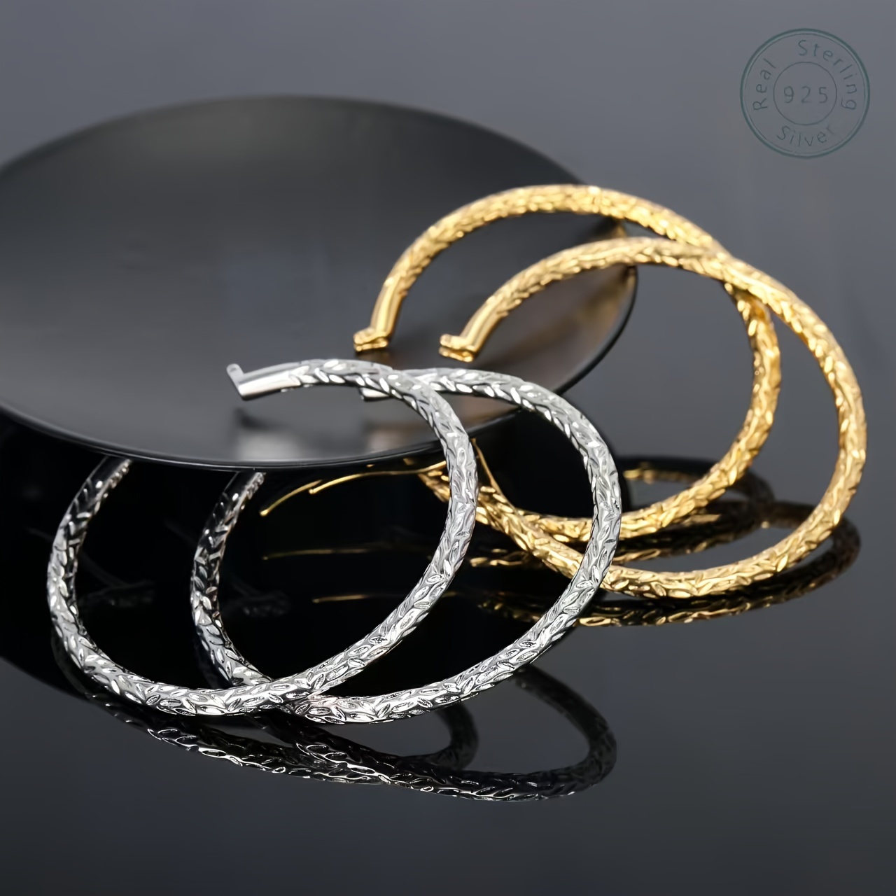 925 silver made fashionable engraved simple circle earrings fashionable and simple suitable for daily wear parties weddings perfect gift for wife girlfriend       with a high quality gift box Product details 4