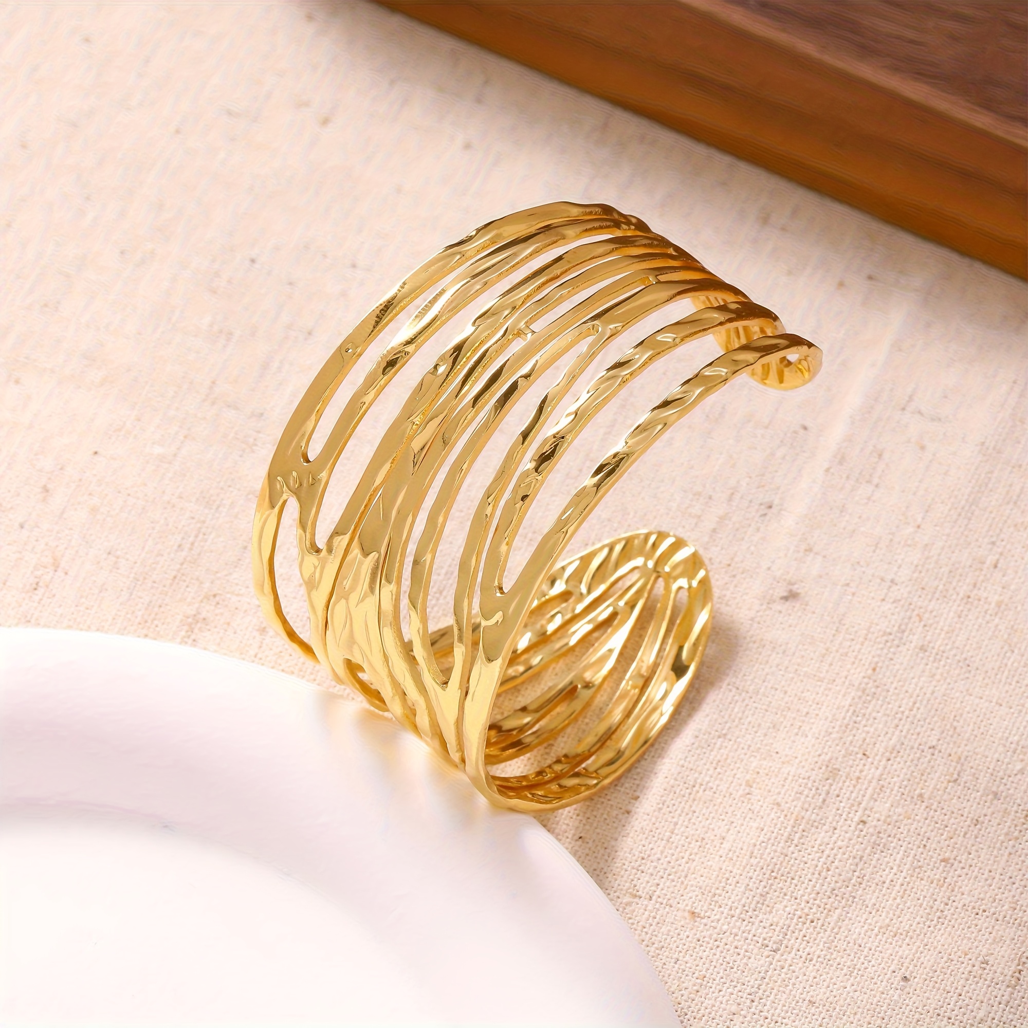 Of Exaggerated Bracelets For Women With Irregular Geometric Line And Golden-tone Adjustable Size - Hypoallergenic And Anti-fading Chunky Wave-shaped Jewelry Accessories Suitable For As Gift