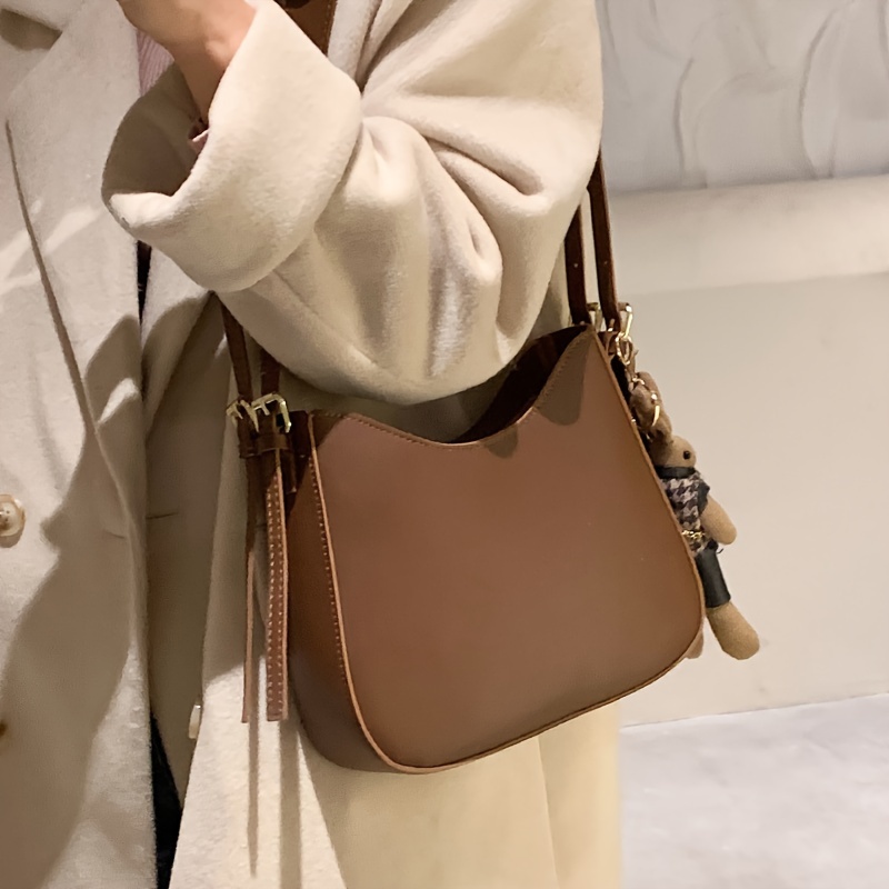 

Chic Vintage-inspired Crossbody Bag For Women - Versatile, Stain-resistant Pvc With Detachable Strap, Zip Closure - In Khaki/coffee