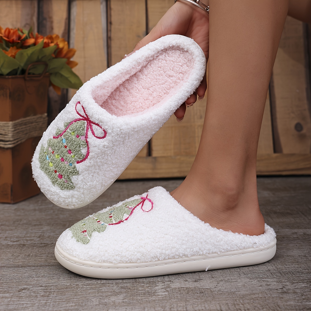 

Cozy Women's Christmas Tree Embroidered Plush Slippers - Warm, Indoor House Shoes With Non-slip Tpr Sole, Best For Christmas