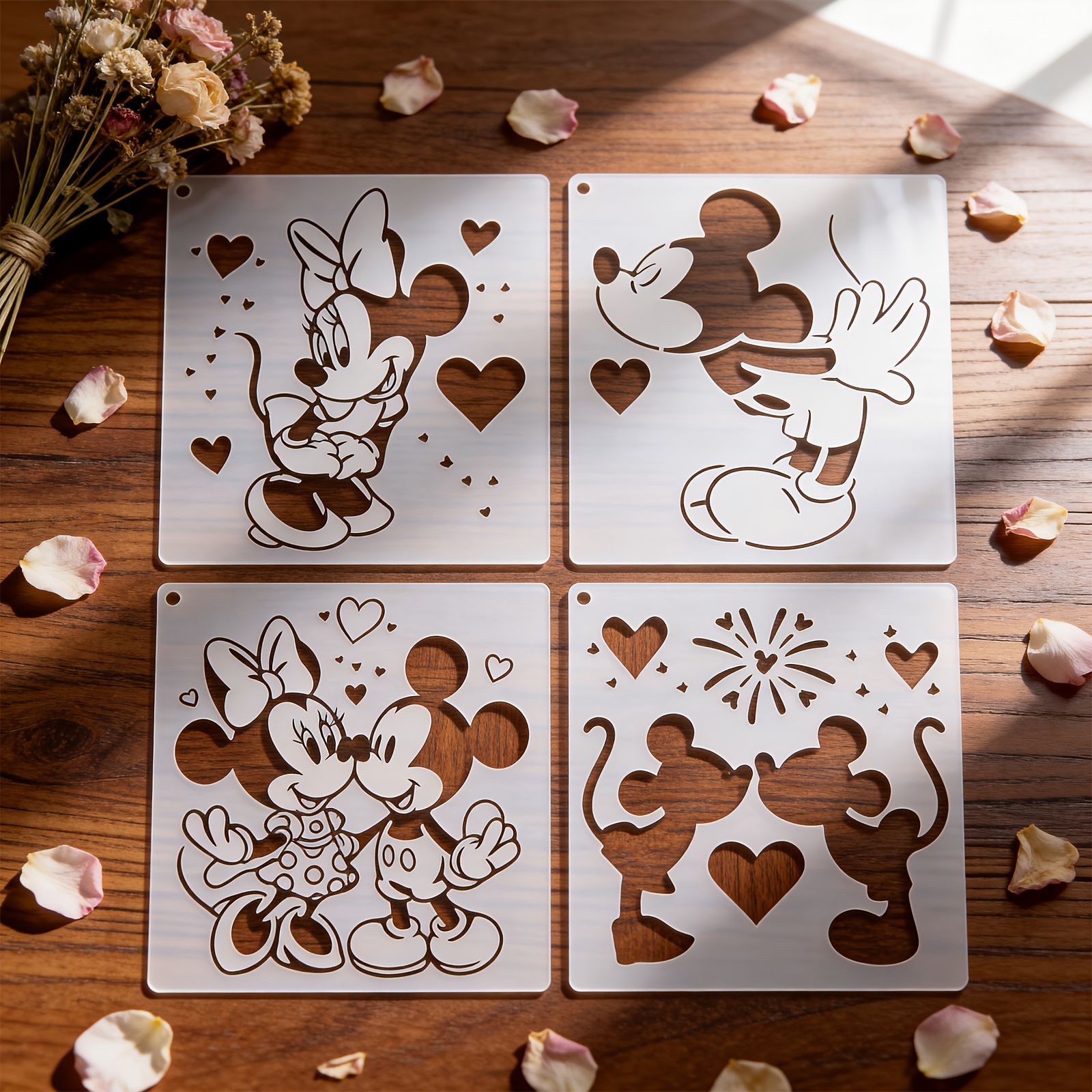 TEMU Quattro stampi da disegno a tema e Minnie, pieni di amore. Questi stampi in plastica riutilizzabili flessibili, resistenti e facili da pulire.