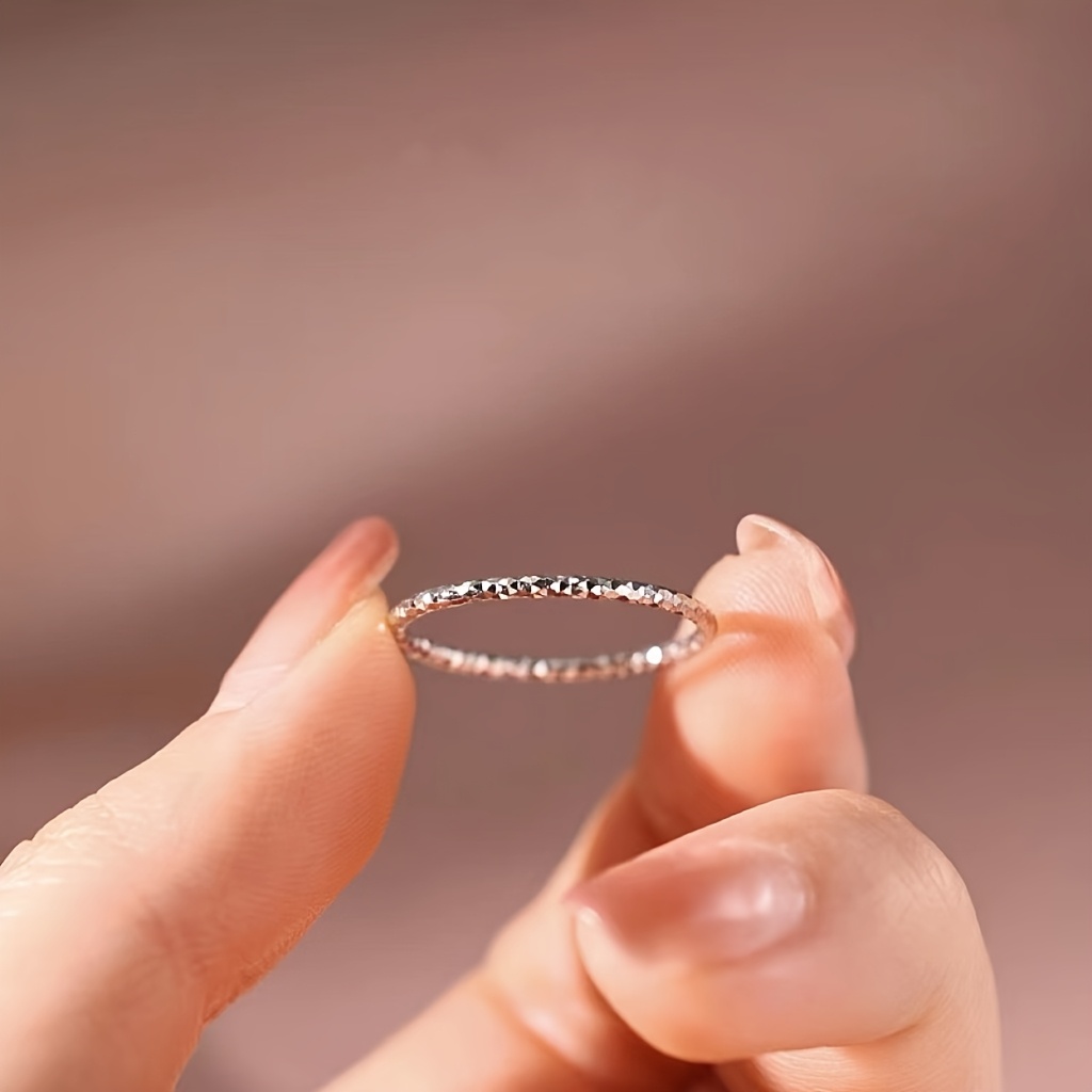 E-shop 1 Modischer Schlanker Einfarbiger Kreisring, Nicht Verblassender Ring für Frauen - Schlicht und Vielseitig