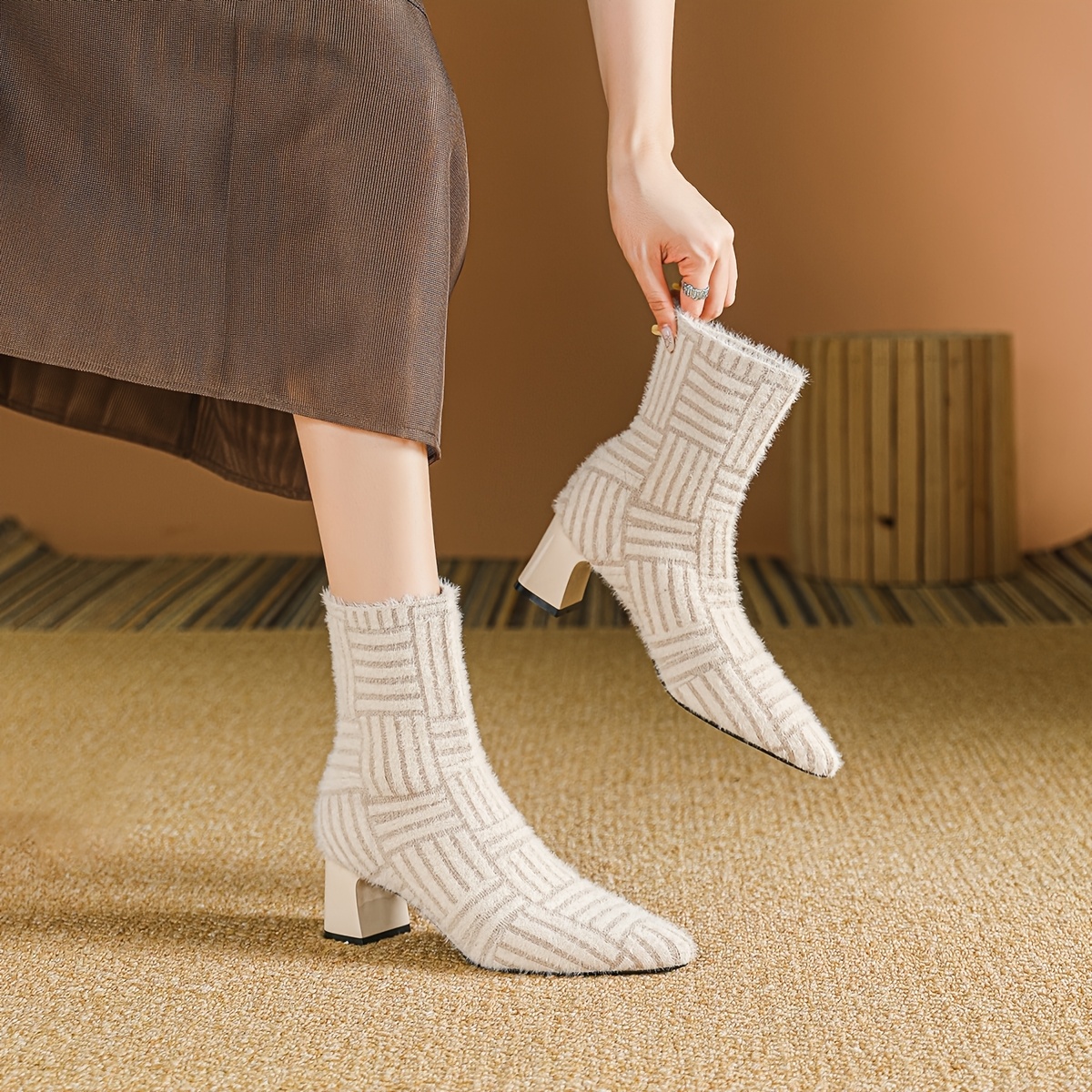 

New Women's Autumn And Winter Knitted Plain Pointed Heel Short Boots Women's Socks High Heel Plush Short Boots