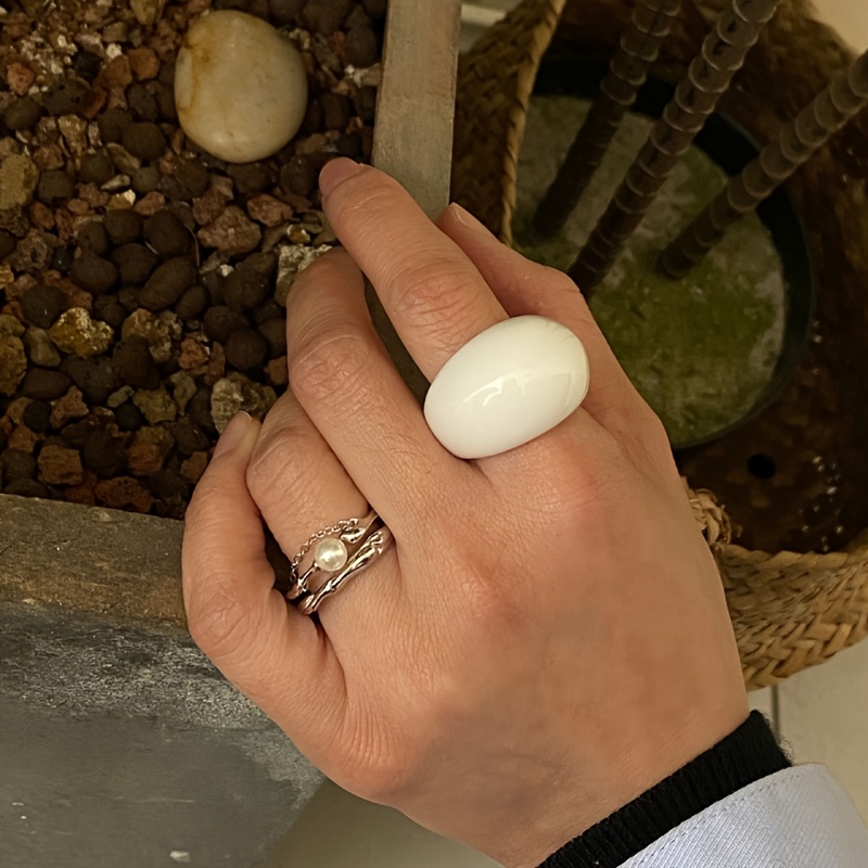 Women's Unique Geometric Retro Resin Ring