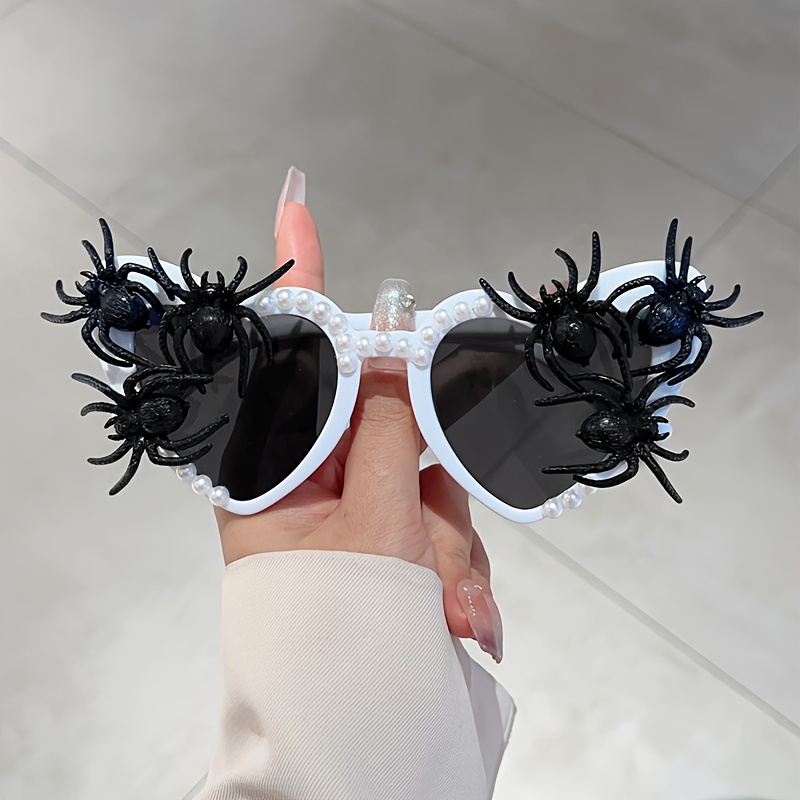 

Lady's Oversized Heart-shaped Glasses With Pearl And Spider Decor - Perfect For Parties And Masquerade Balls