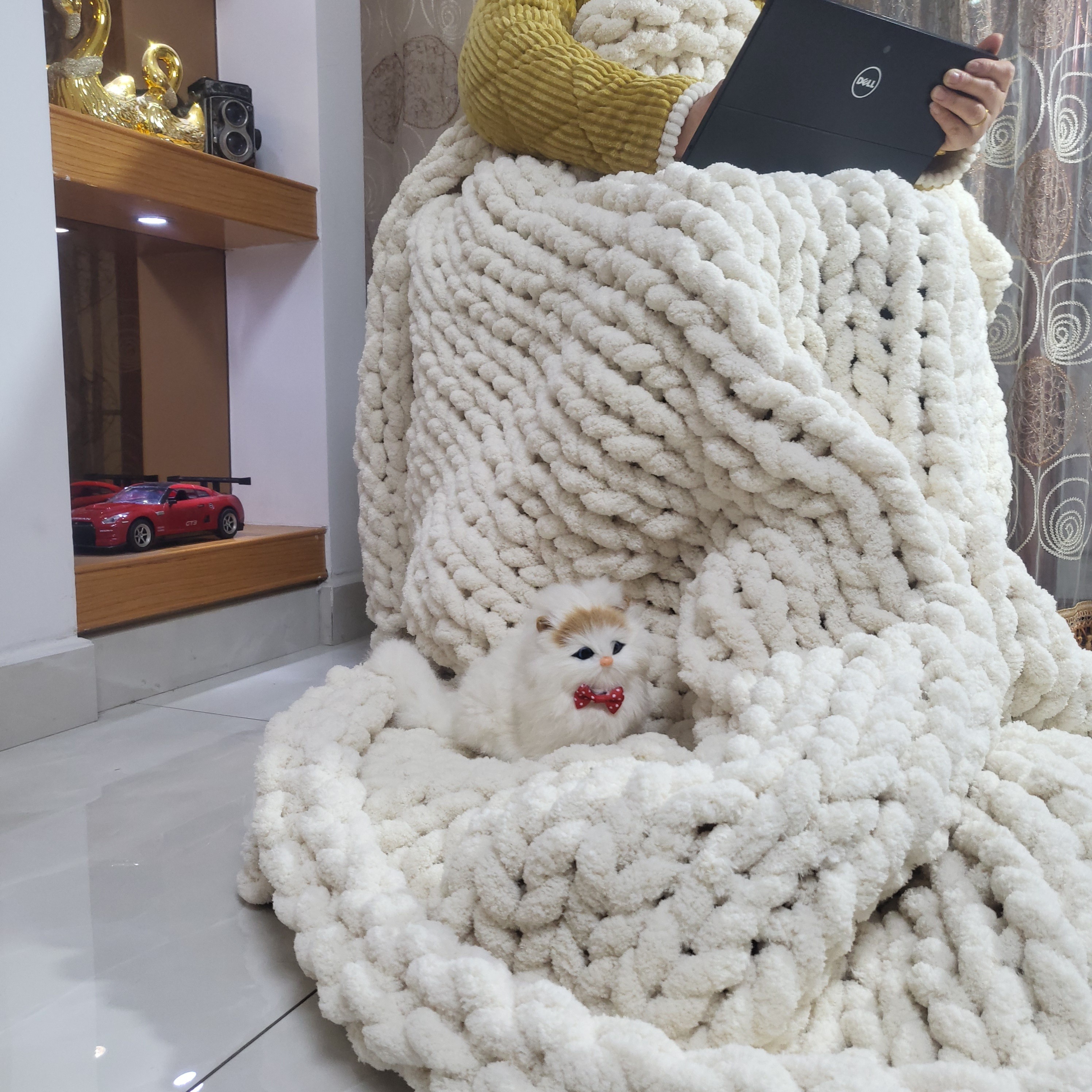 TEMU 1pc Contemporary Chenille Blanket - Thick Striped 100% Polyester, Machine Washable Cozy Throw For Couch, Bed, Or Home Decor