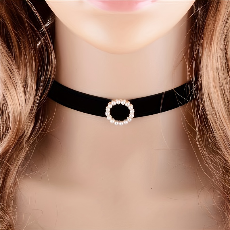 

Elegant Choker Necklace With Round Pearl Pendant For Women - Simple Luxurious Adjustable Collar Neckband For & Gift - No Plating Velvet Jewelry Accessory All Compatible