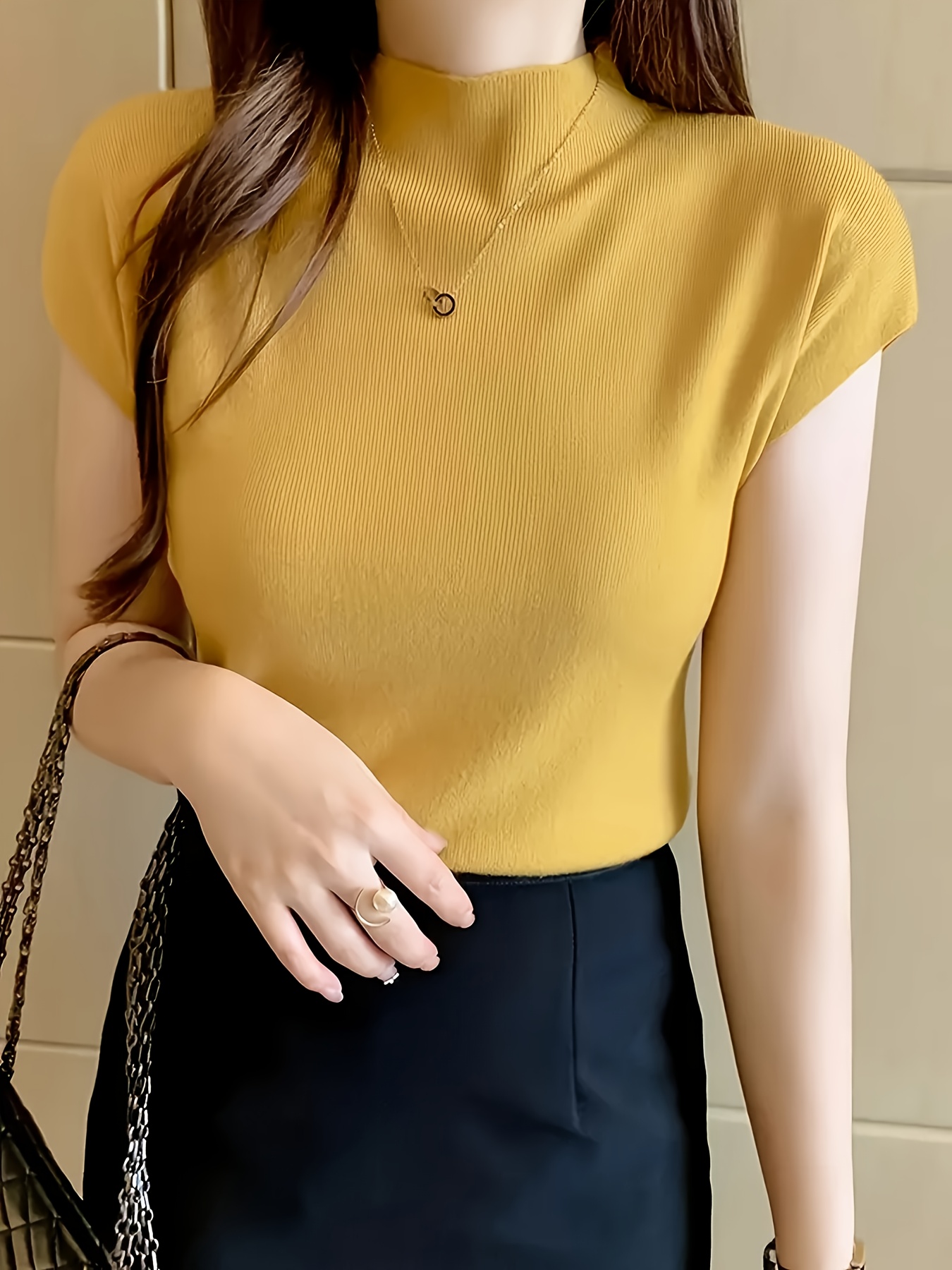 Women's Stretchy Sleeveless Top - Elegant Round Neck Casual Shirt, Solid Color High Elasticity Blouse for Spring Summer Fall, Versatile for Casual Outings & Semi-Formal Events, Vacation Clothing, Simple Stylish Top, Comfortable Fit