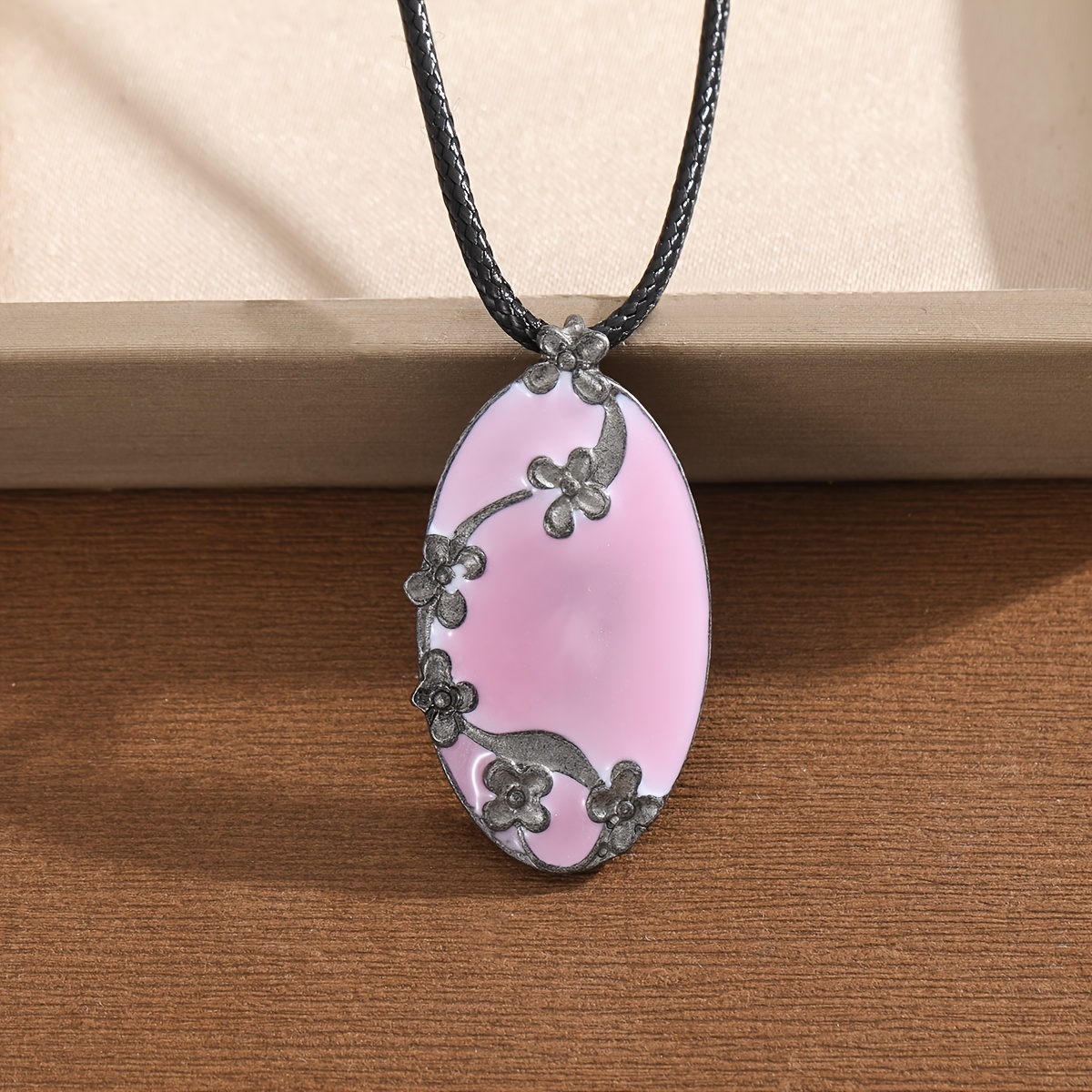 TEMU Collier long pour femmes, style rétro, pendentif ovale en relief de fleur de prunier, convient à une douce, style national, à , bijou à , cadeau