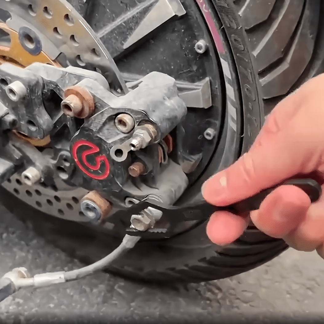 TEMU Clé Torx Multifonctionnelle Noire 1 pièce - Clé Double Tête Auto- Réglable, avec un Diamètre de 3-17 mm, une Durable de 5 mm d'Épaisseur et une