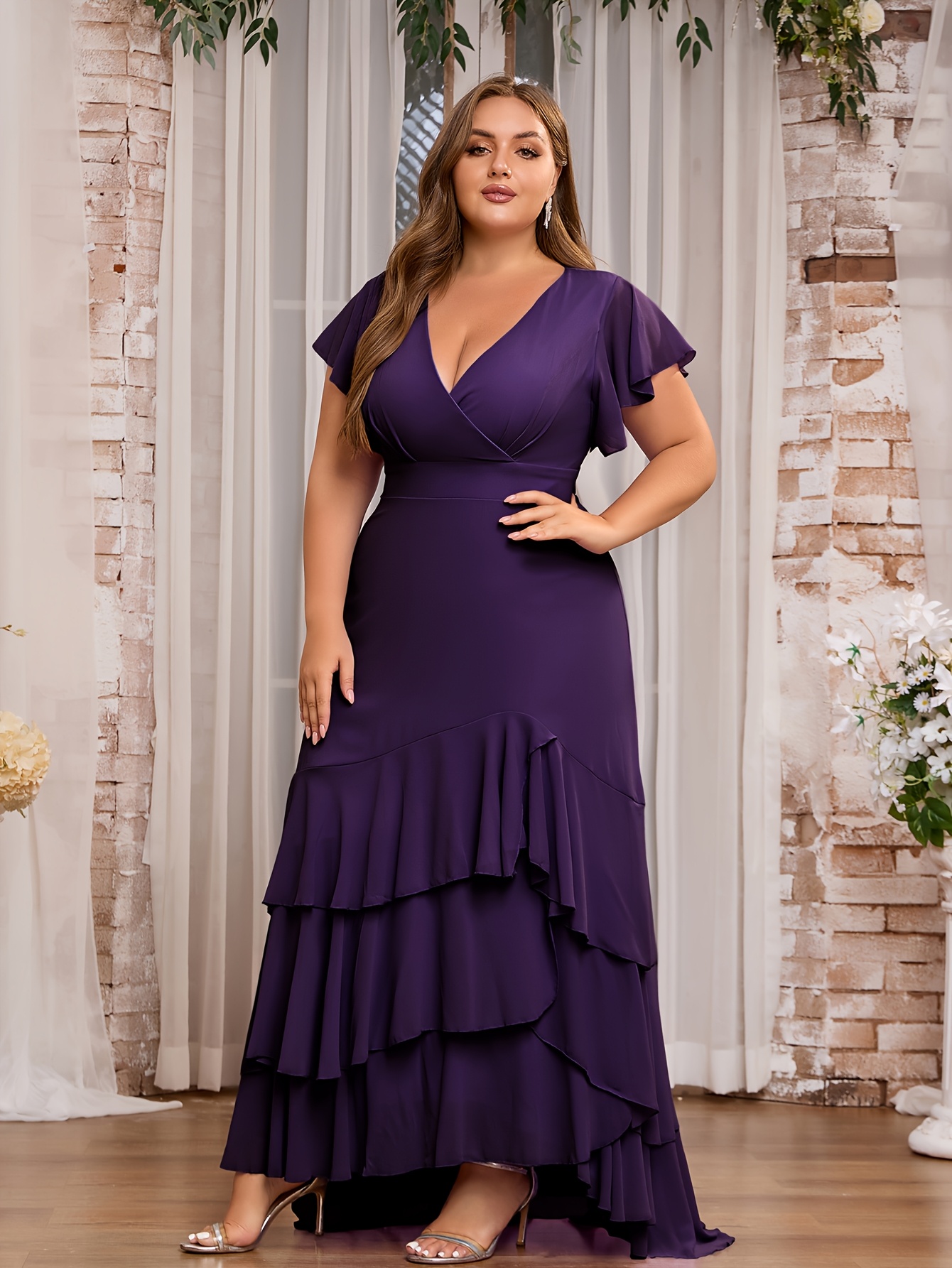 CUPSHE Plus Size Maxi Dress - V Neck Long Sleeve Lace Flowy A-Line Dress For Women, Casual To Formal