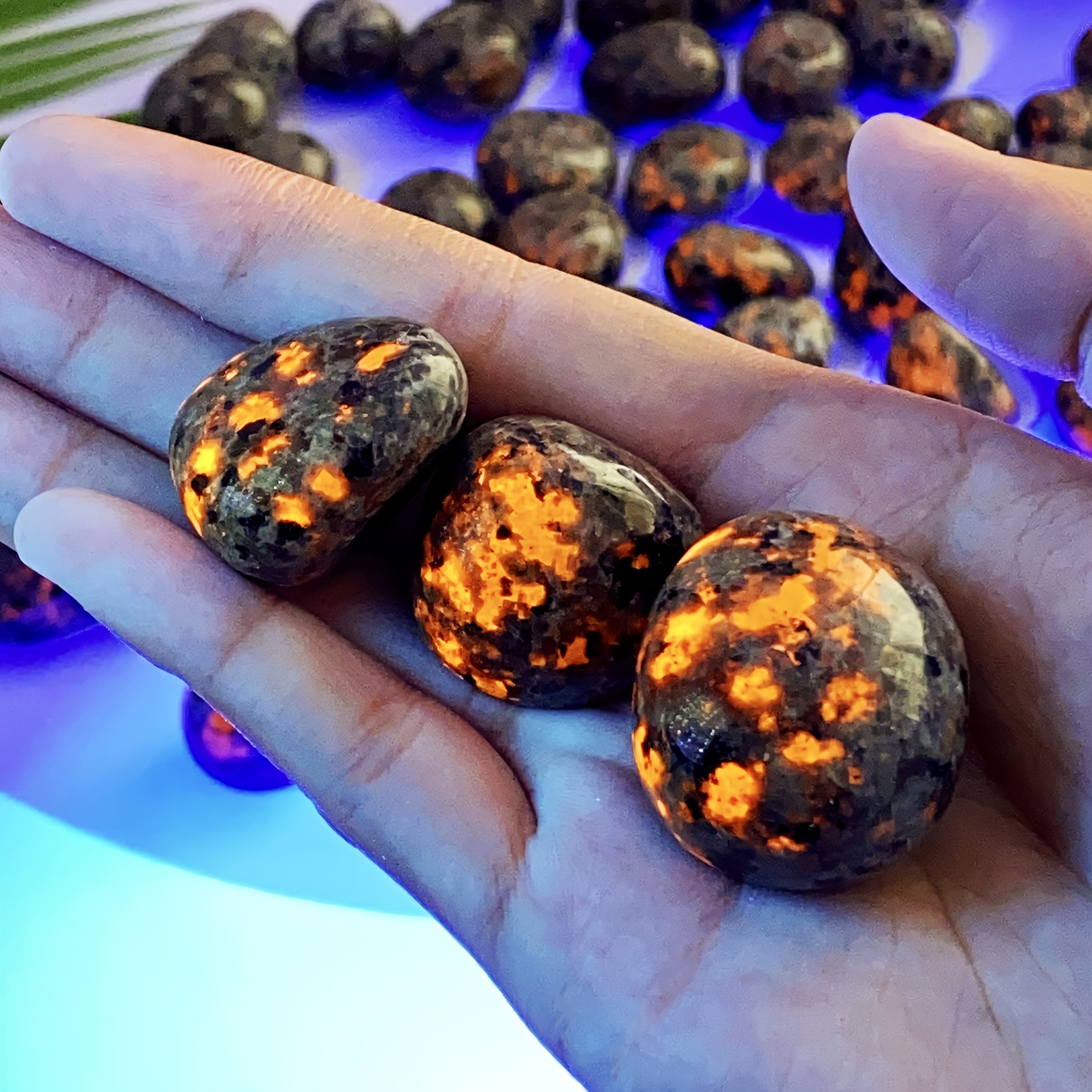 3pcs 30mm Yooperlite Tumbled Stone for Jewelry Making