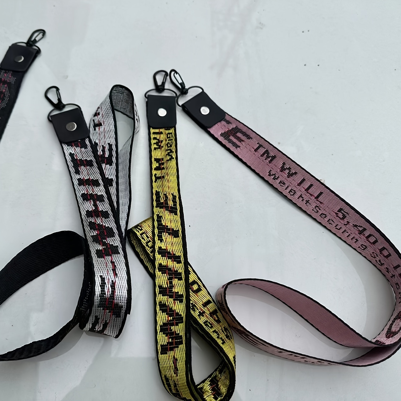 

2-pack Men' Embroidered White Letter Lanyards, Anti-lost Keychains, Nylon Wrist Straps, College Style Accessories For Men