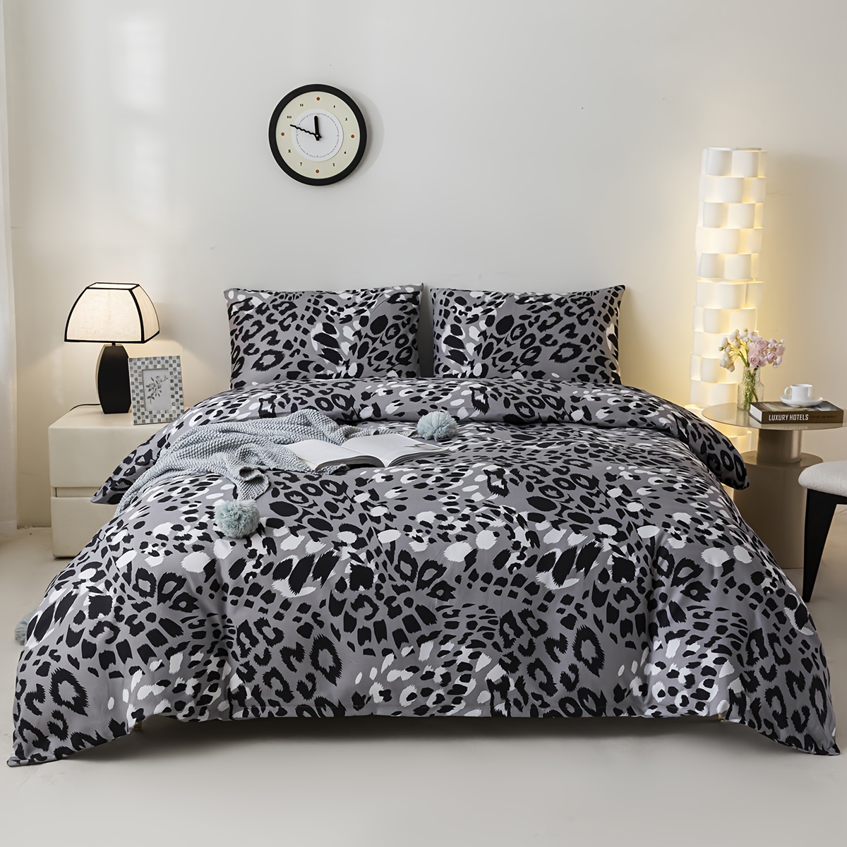 Classic Leopard Print Duvet Cover Set Includes 1 Duvet Cover And A Pair Of Pillowcases