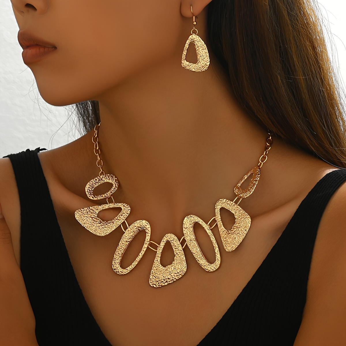 Geometric Hollow Pendant Necklace Earrings Set