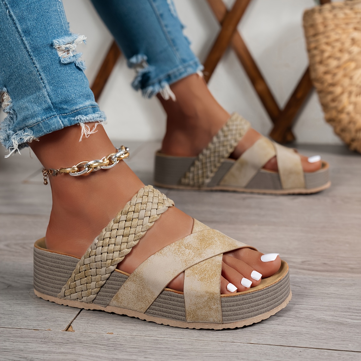 Image of Thick-soled Slippers, Mid-heel, Comfortable And Elegant, Flat Slippers, Woven Travel Bohemian For Women, Women Shoes
