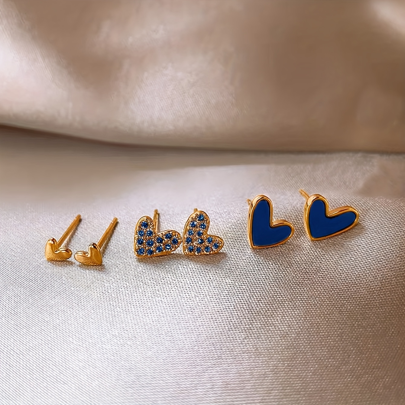 Image of 3 Pairs Of Elegant And Exquisite Small Heart-design Glass-inlaid Versatile Stud Earrings, Suitable For Women' Commuting And Holiday Wear