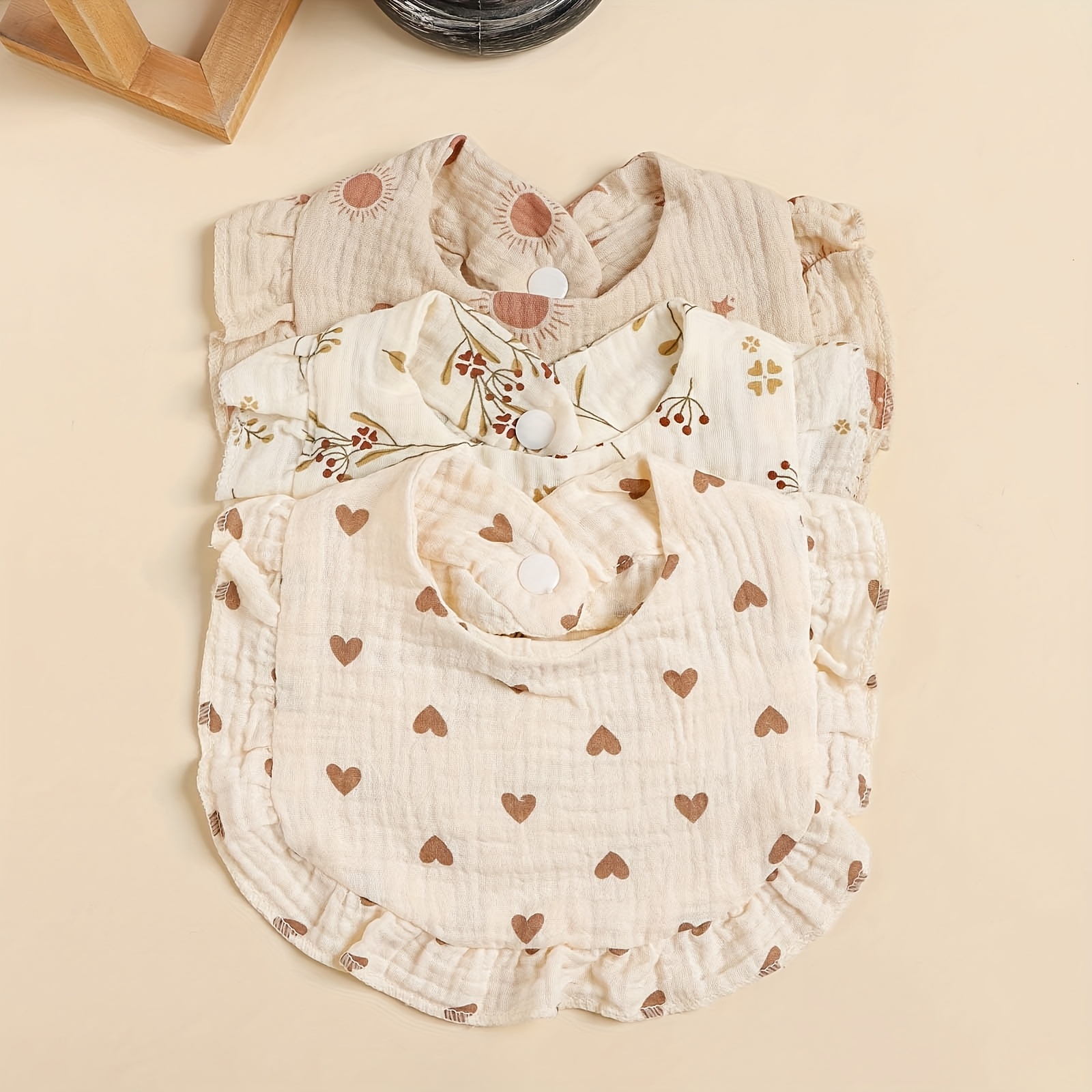 Image of 3pcs Pure Printed Wear Bibs, Soft Breathable Trimmed U-shaped Bibs, Suitable For Newborn Gift Bib Set, Baby Clothing Matching Cute Printed Bibs