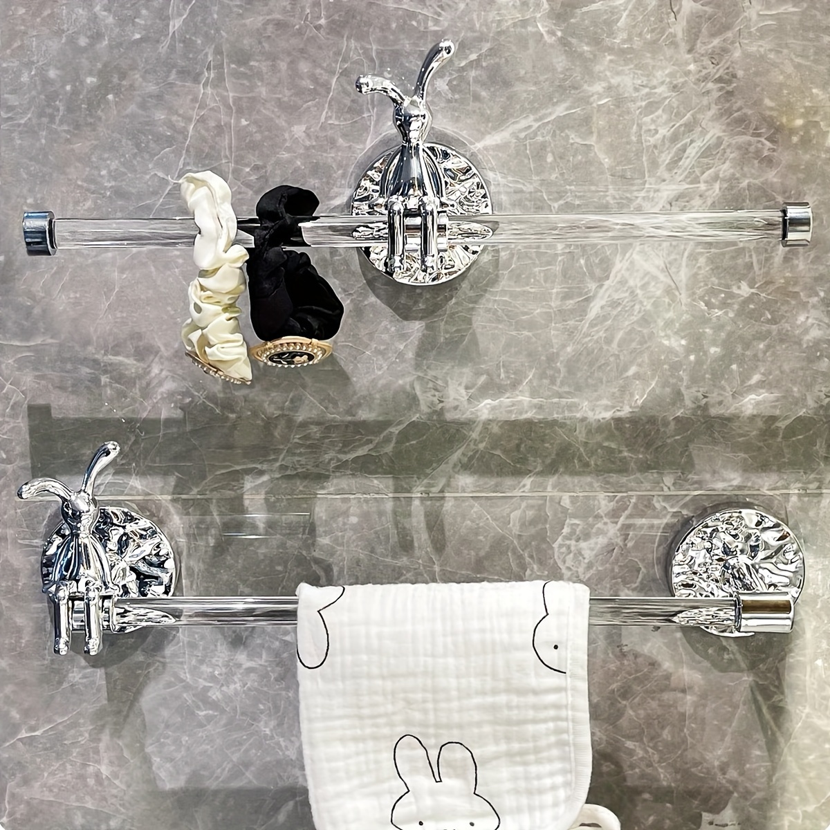 Toallero Art Déco de Conejo Plateado, Toallero de Baño Montado en la Pared, Diseño sin Taladro, 30 cm de Longitud, Barra de Almacenamiento de Toallas Decorativa y Funcional para Uso doméstico - Opciones de Soporte Individual o Doble Disponibles