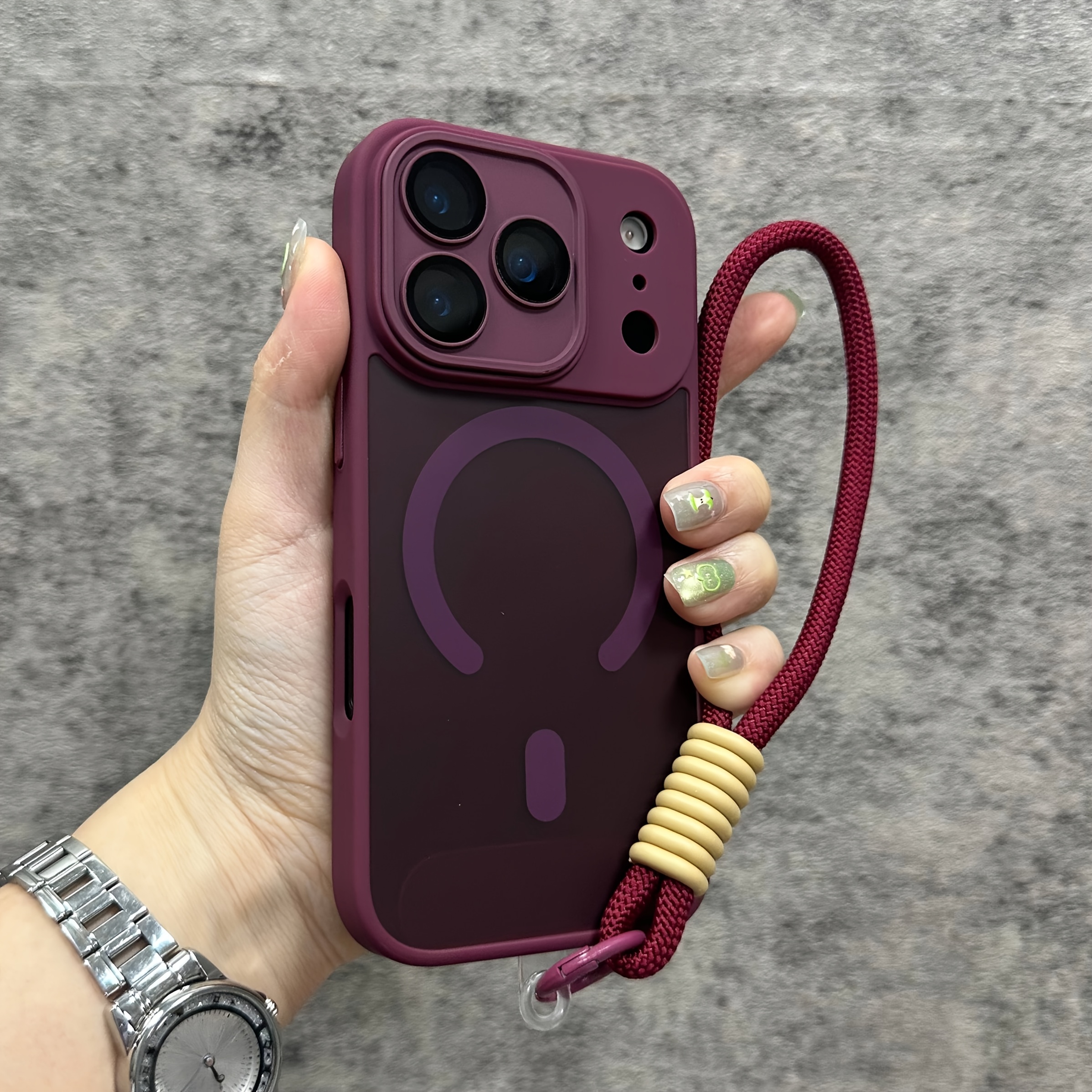 TEMU Coque de téléphone : 1 coque de téléphone + 1 lanière pour coque de téléphone, coque de gelée à airbag magnétique + corde, compatible avec Apple
