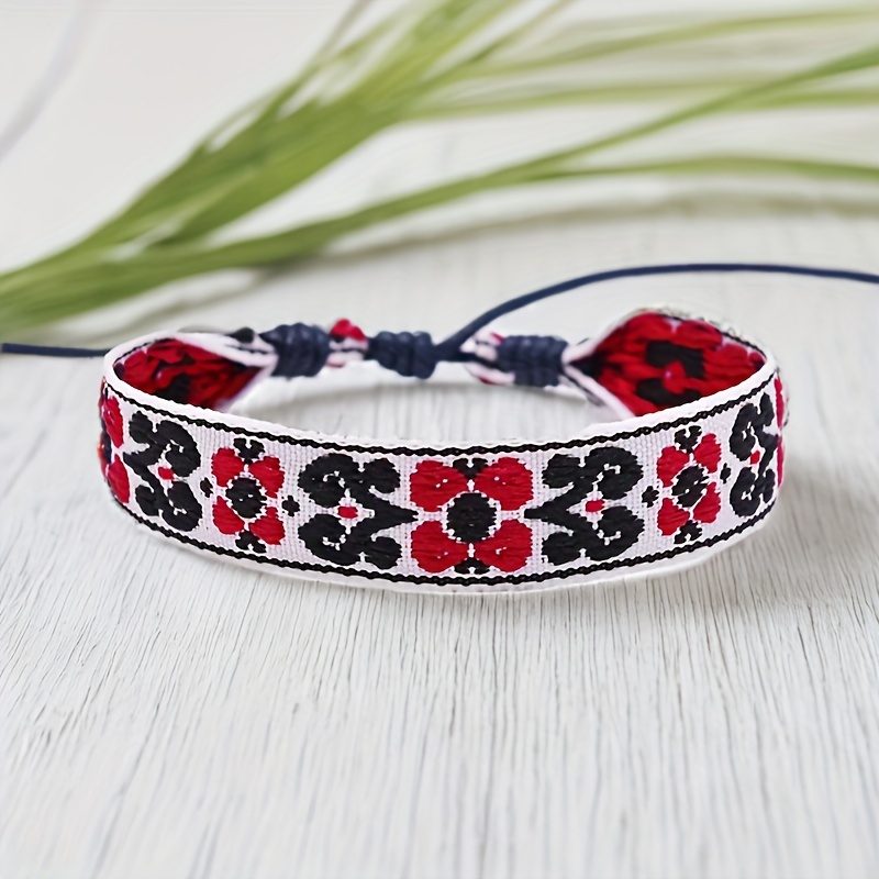 

1pc Handmade Vintage Printed Knitted Fabric Handstring Ladies Accessory Gift