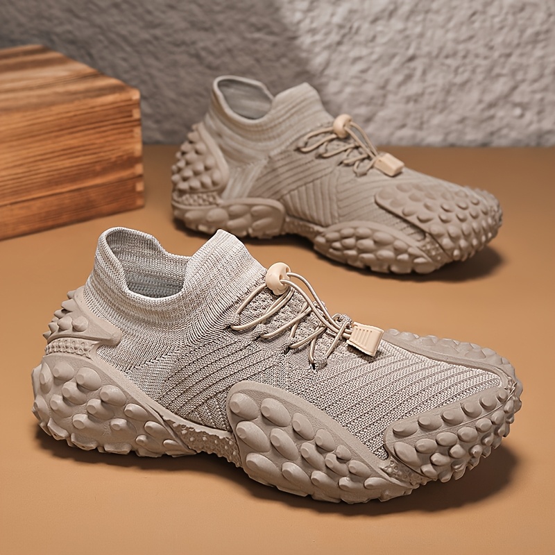 Summer New Men'S Breathable Fly Weave Shoes Outdoor Hiking Walking Shoes Slip-On Durable Durian Sole Casual Sports Shoes Low-Top Thick Casual Hiking Shoes Large Size Men'S Shoes