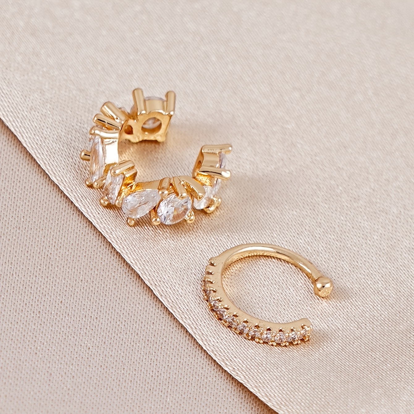 TEMU 2pcs Fashionable Clip-on Earrings, Minimalist Ear Clips With Synthetic Synthetic Zirconia, Suitable For Women's Vacation, Music Festival, And