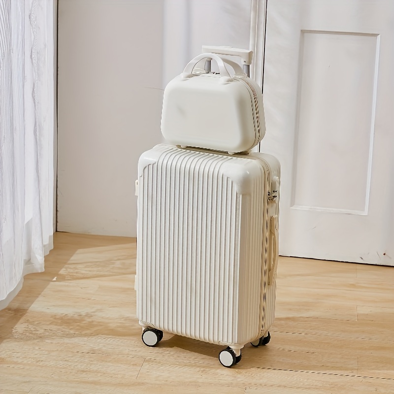 Suitcase with matching handbag online