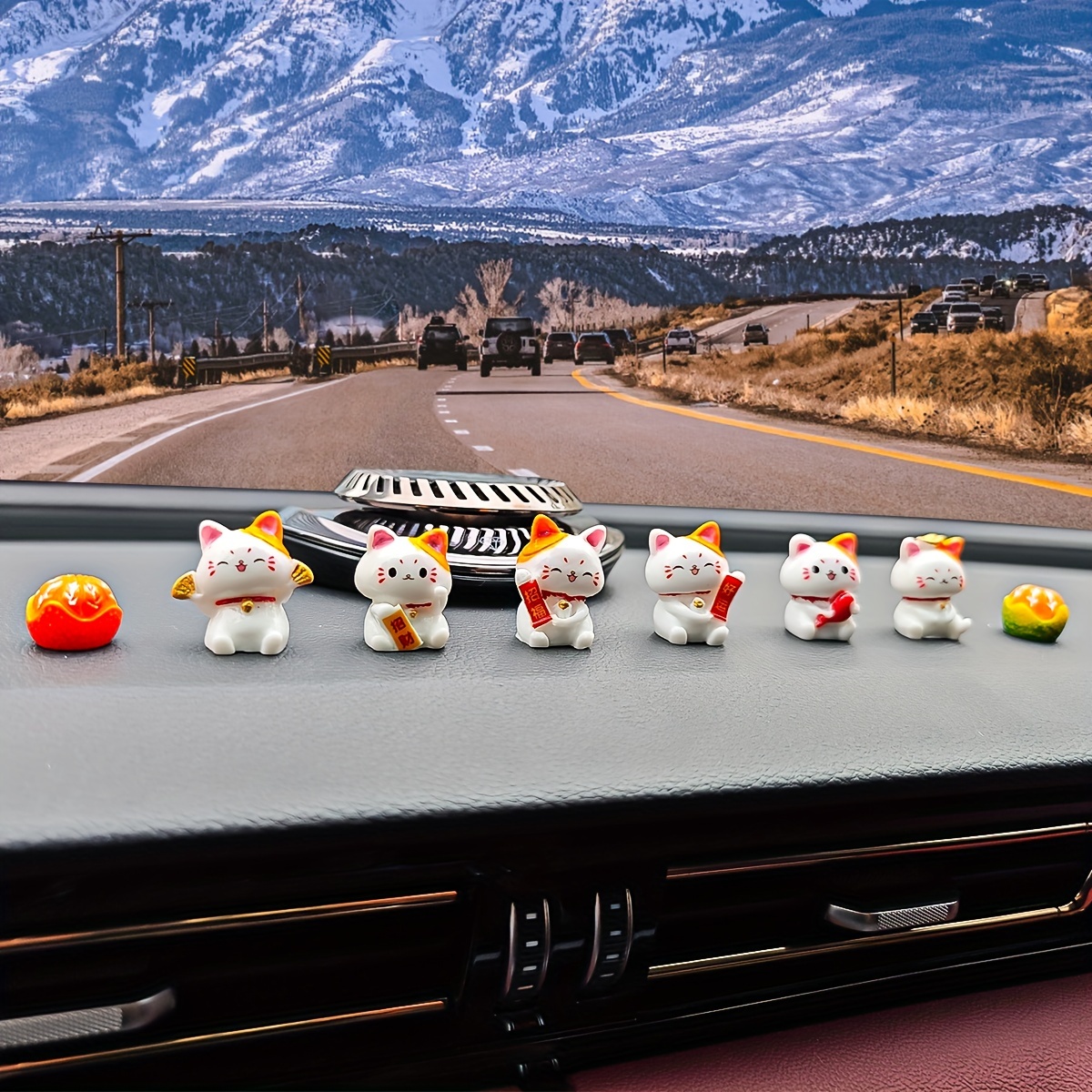 

Ensemble de 6 ornements de de bord de voiture de chat , figurines de résine miniature -neko, charmes de chat de pour la décoration du véhicule, cadeaux de Feng Shui artisanaux