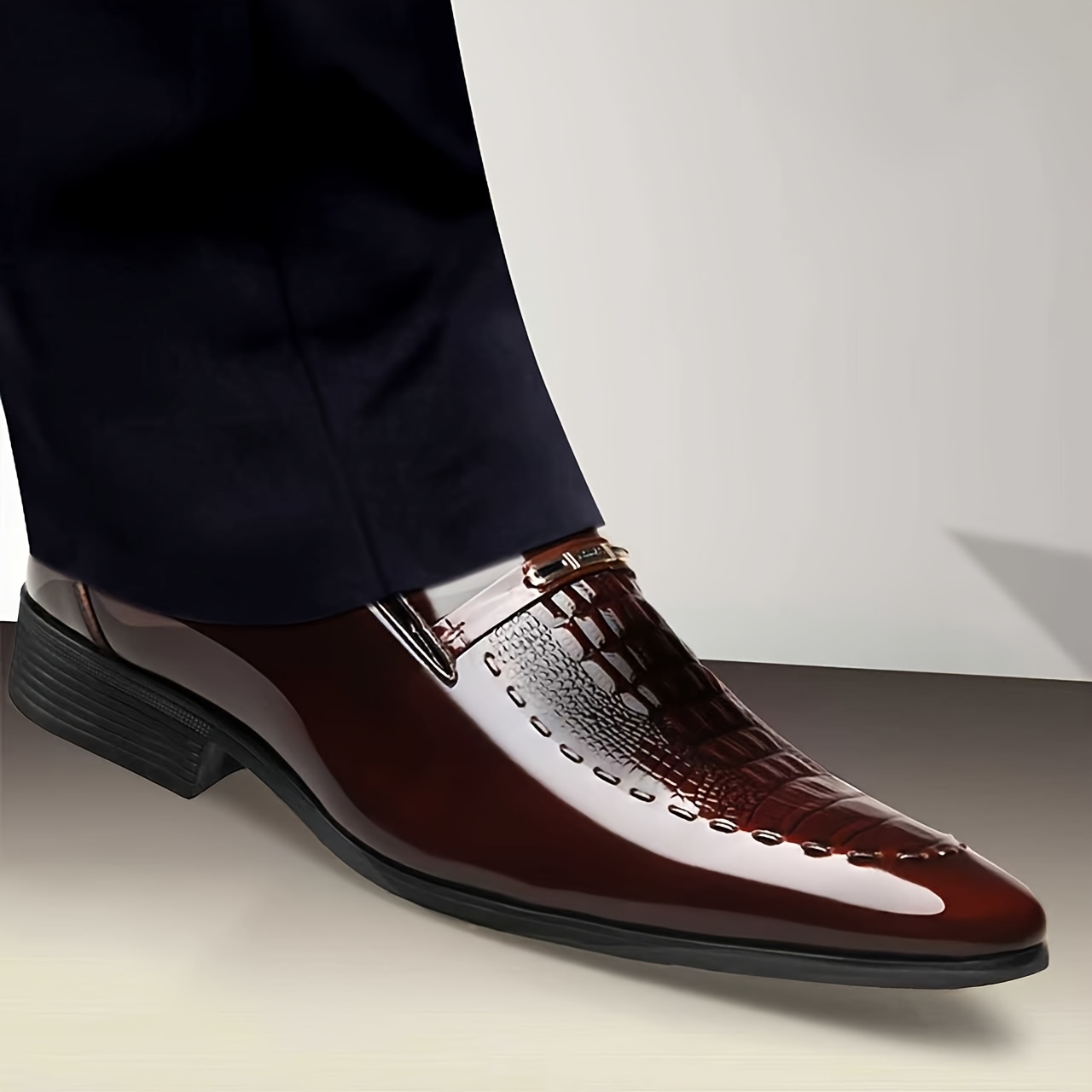 TEMU Men's Crocodile-pattern Elegant Animal Texture Party Summer Slip- Classical Dress Shoes