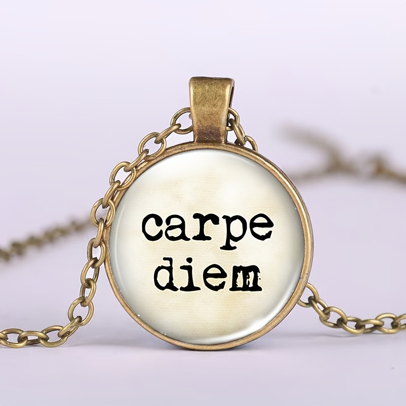 TEMU Confezione da 1 pezzo, Ciondolo a catena da in metallo marrone stile , Sfondo con testo " " in un design senza elementi. Una collana a catena da