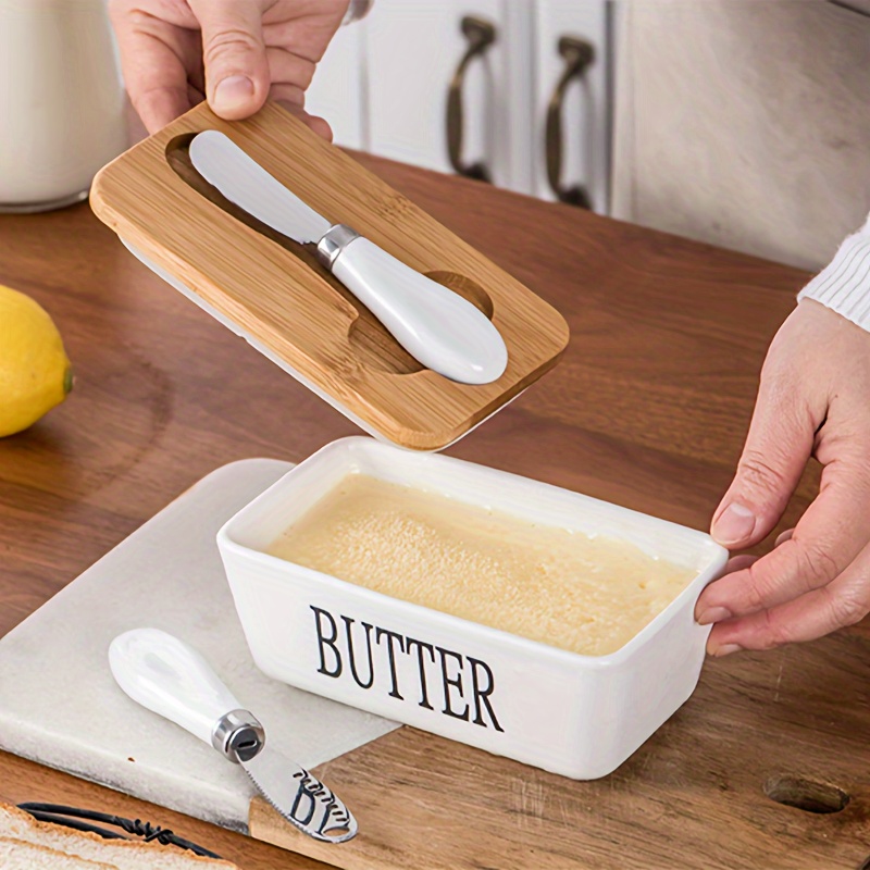 

White Large Butter Dish Ceramics Butter Keeper Container With Knife And High Quality Silicone Sealing Butter Dishes With Covers Good Kitchen Gift