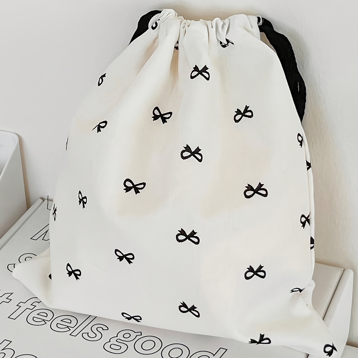 TEMU 1pc/set Cute Black Bow Travel Skincare Drawstring Organizer, Foldable Cosmetic Bag, Makeup Skincare Tool Bag, Lingerie Clothes Storage Bag, Wash