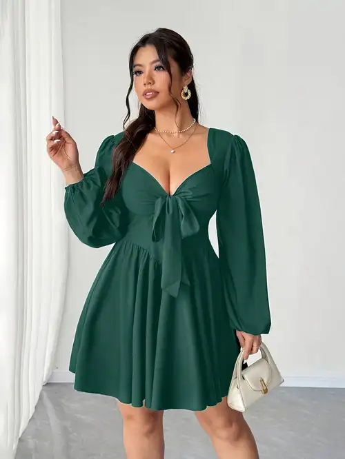 dark green dress with shoes Color Crush: Emerald Green Alicia Wood Lifestyle