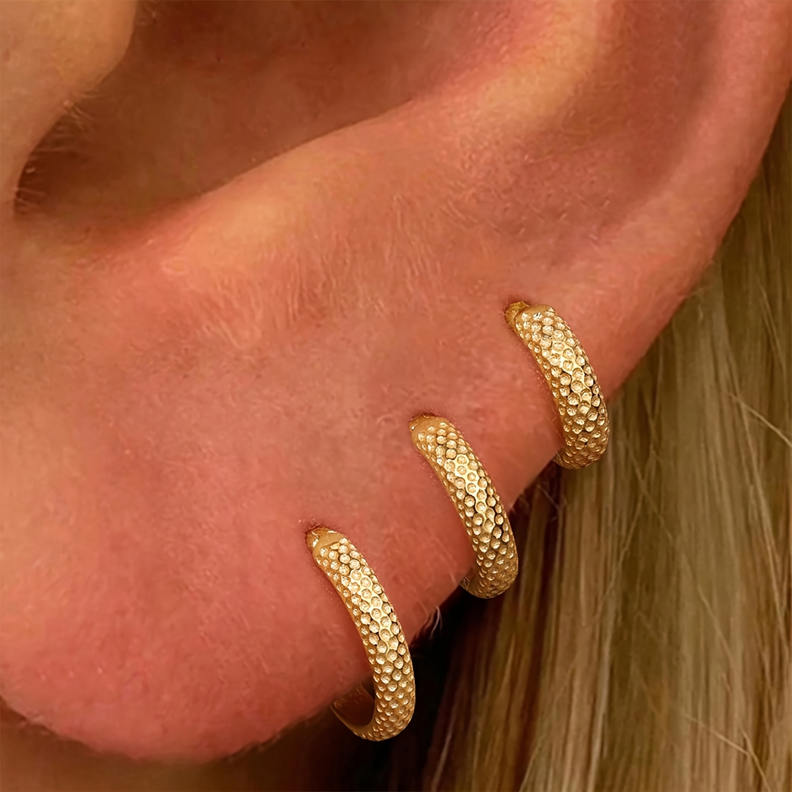 E-shop 6er-Set Stern-Ohrringe für Damen in 8/10/12 mm, leichte 18K vergoldete Creolen, einfache kleine Creolen, hypoallergener Alltagsschmuck, Geschenk
