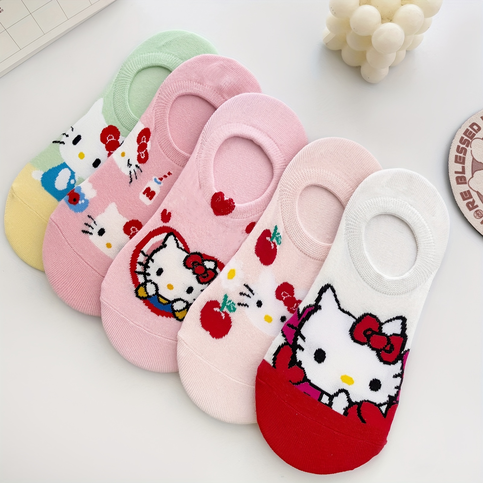 5-pack Women's Breathable Sweat-absorbent Soft Comfortable Cute Sweet Cartoon Hello Kitty Casual Socks