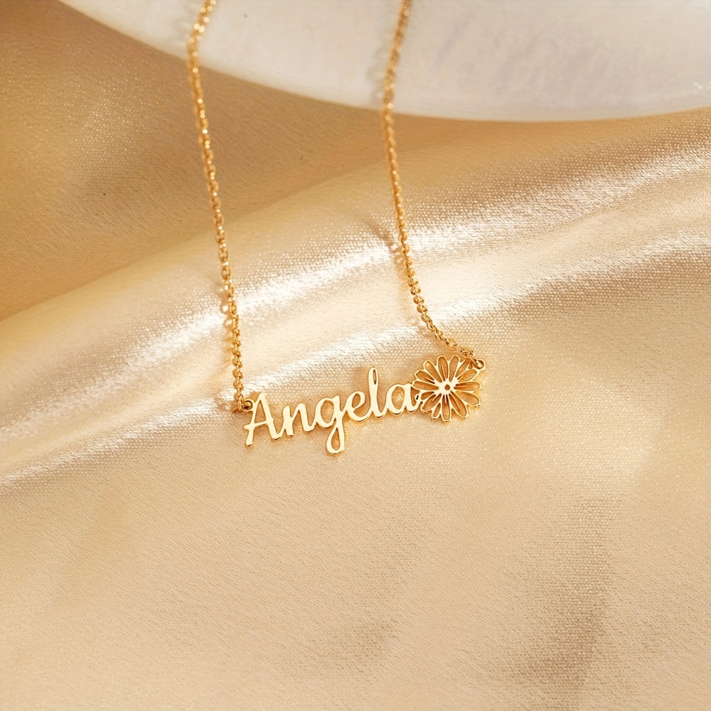 Women's Personalized Exquisite Name + Birth Flower Pendant Necklace