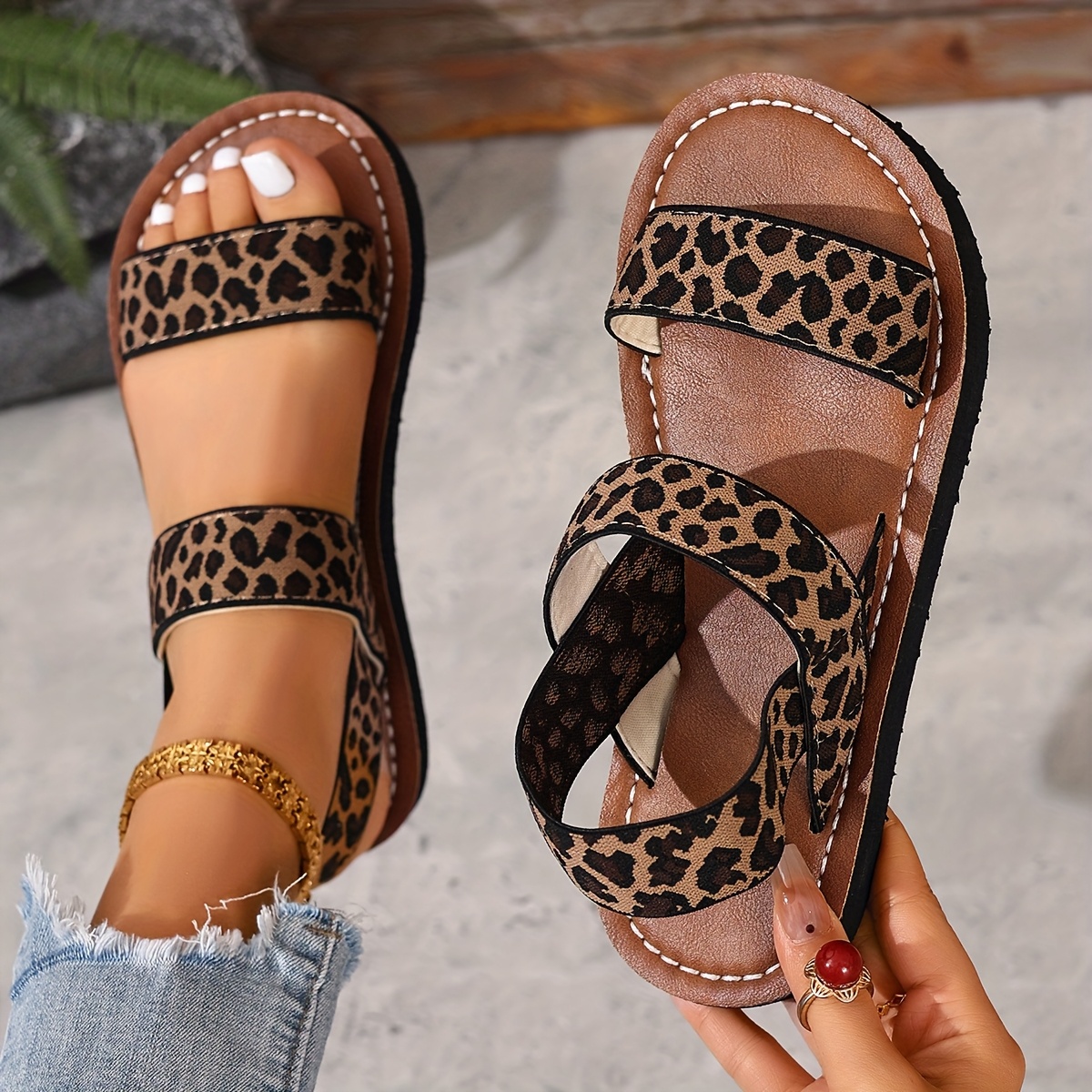 TEMU New Summer Trendy Fashion Women's Leopard Print Sandals, Open-toe Shoes, Beach Vacation Slides, Influencer Women's Shoes, Stylish Seaside