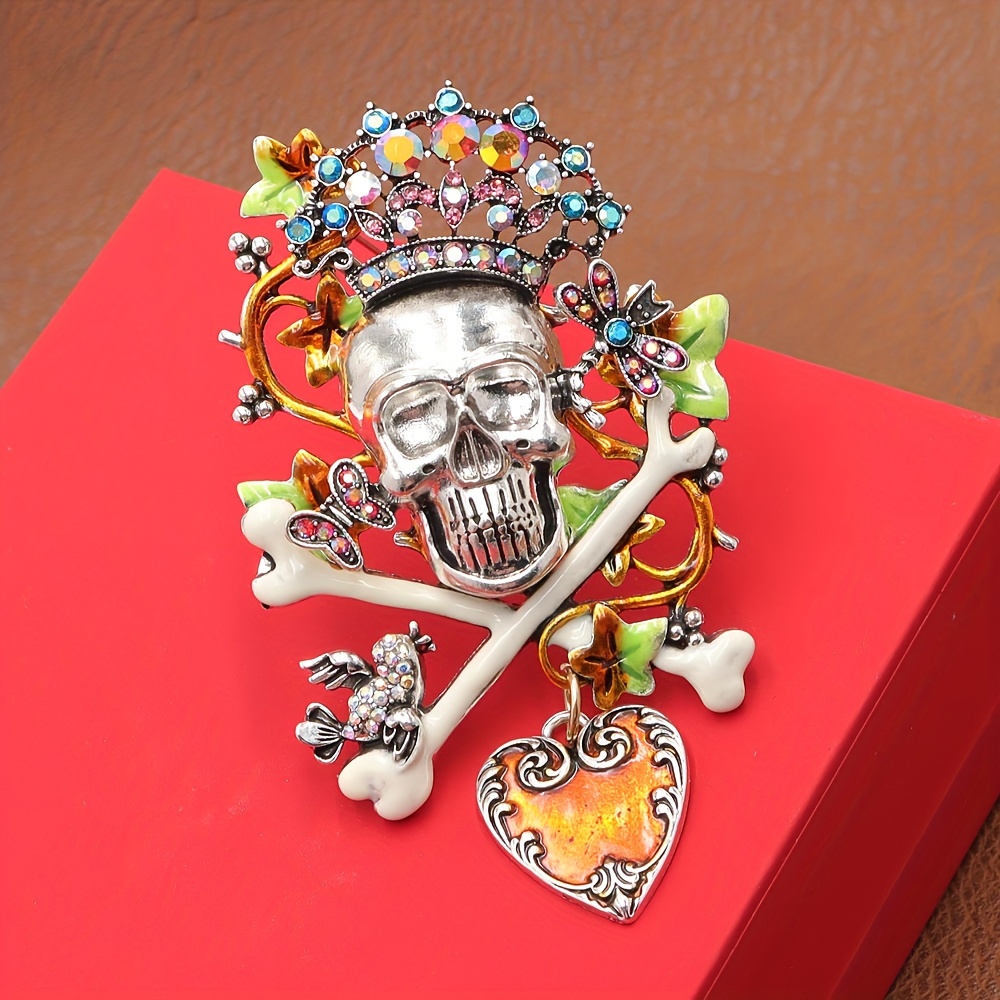 

Gothic Halloween Skull Queen Brooch - Zinc Alloy, Enamel, And Crystal Accents - Perfect For Parties And Gifts