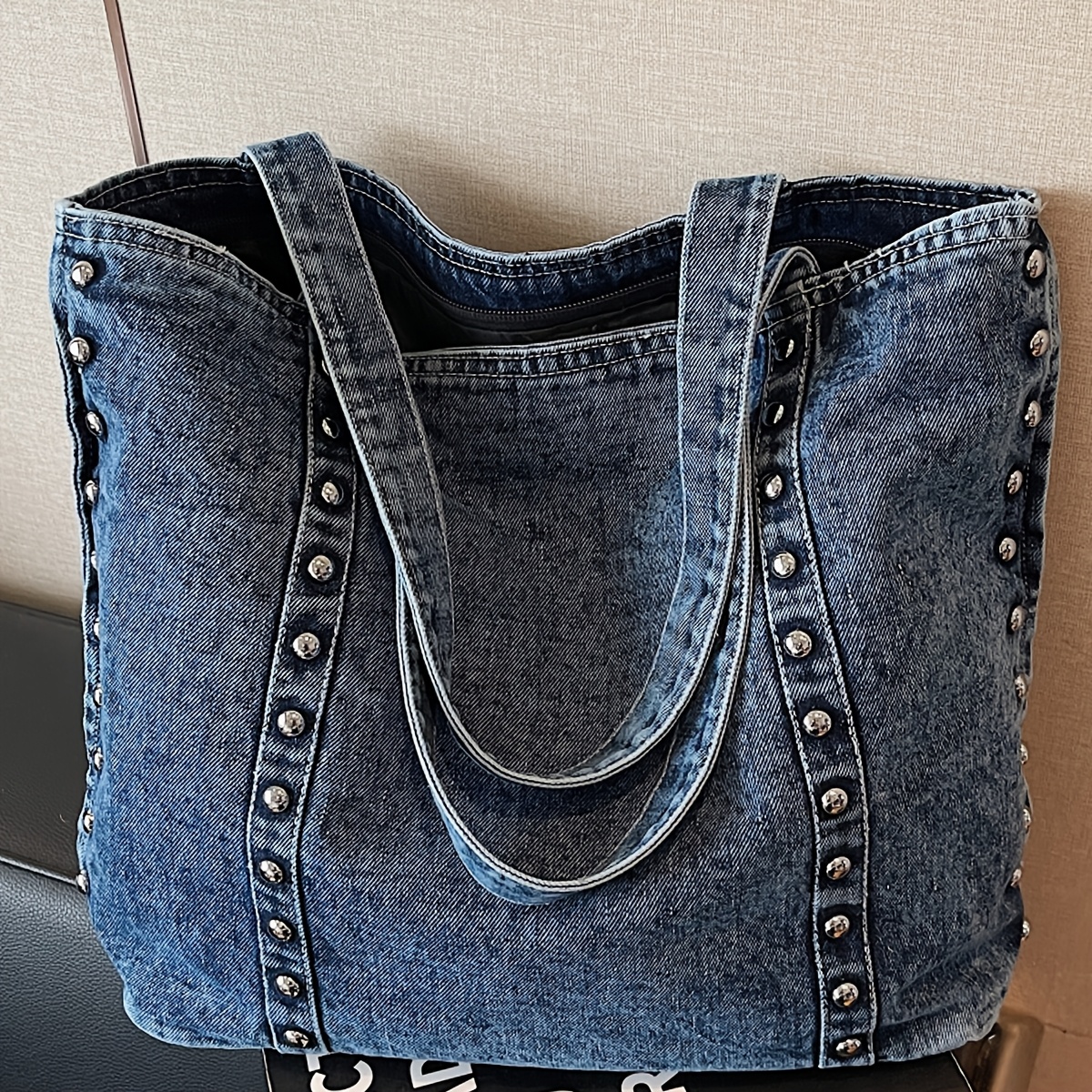 TEMU Women's Large-capacity Vintage Tote Bag Suitable For Work & Travel - Elegant Solid Color Rivet-accented Shoulder Bag With Zipper Closure, Strap,