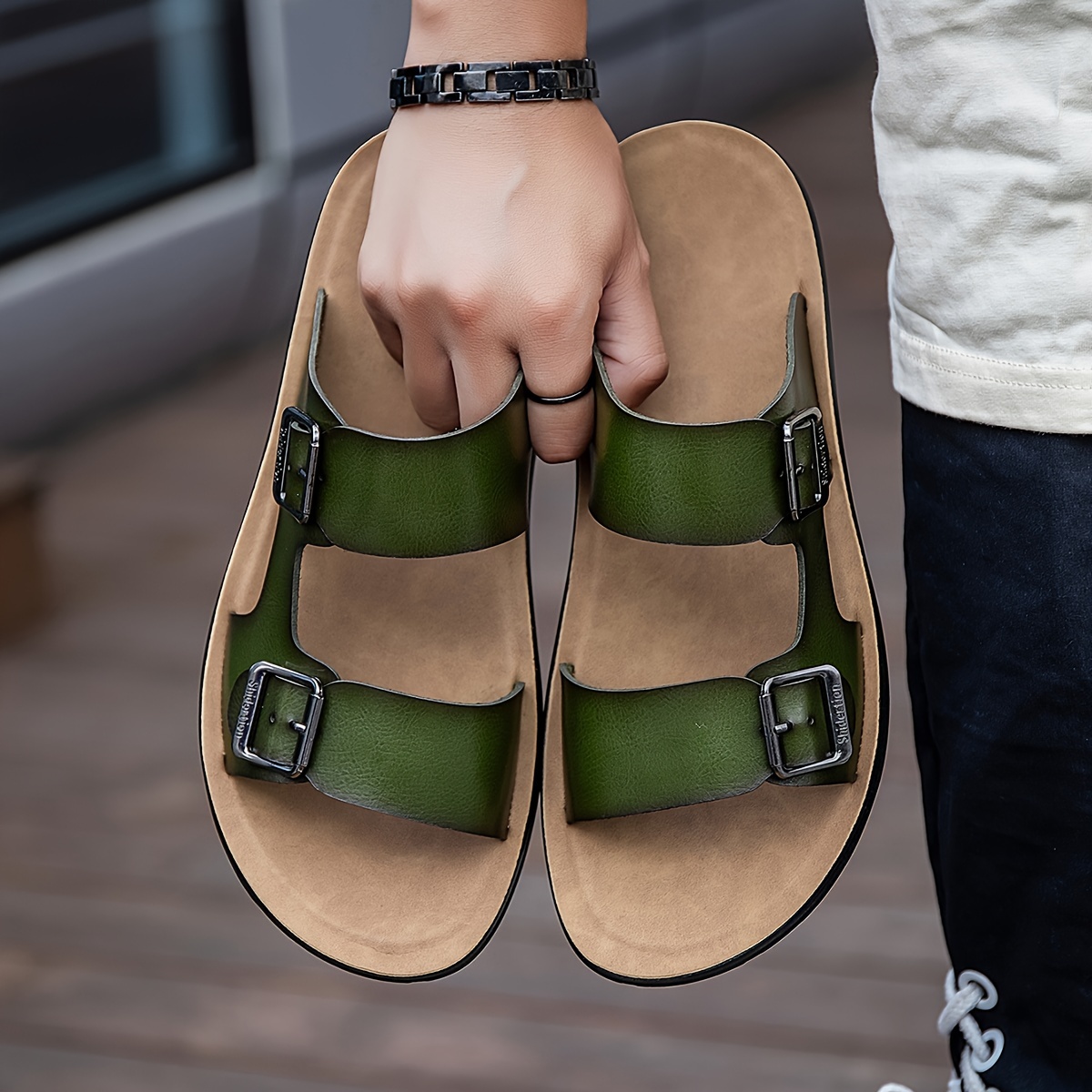 new adjustable   slip on sandals stylish casual   for indoor and outdoor   season   mens slippers Product details 0
