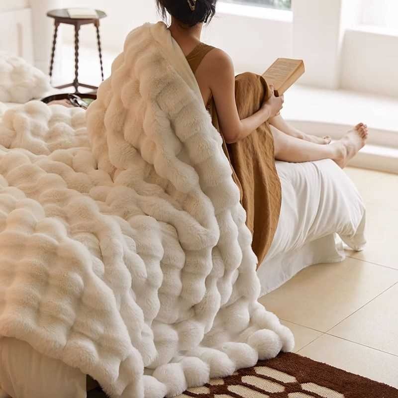 TEMU 1pc Heavyweight Plush Throw Blanket Suitable For Use, Ultra Soft Rabbit Bedspread With Nautical Theme &, Machine Washable Bedspread For Couch,