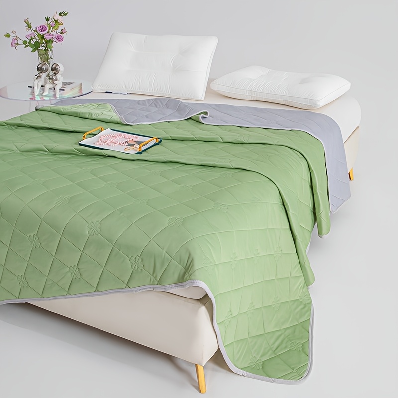 Image of 1pc Cooling Blanket Cooling Mat Suitable For Hot Sleepers Cooling Throw Lightweight Cooling Blanket Large Size -absorbing Cover, Keeping Adults Cool Summer Blanket Soft Breathable Smooth Lightweight
